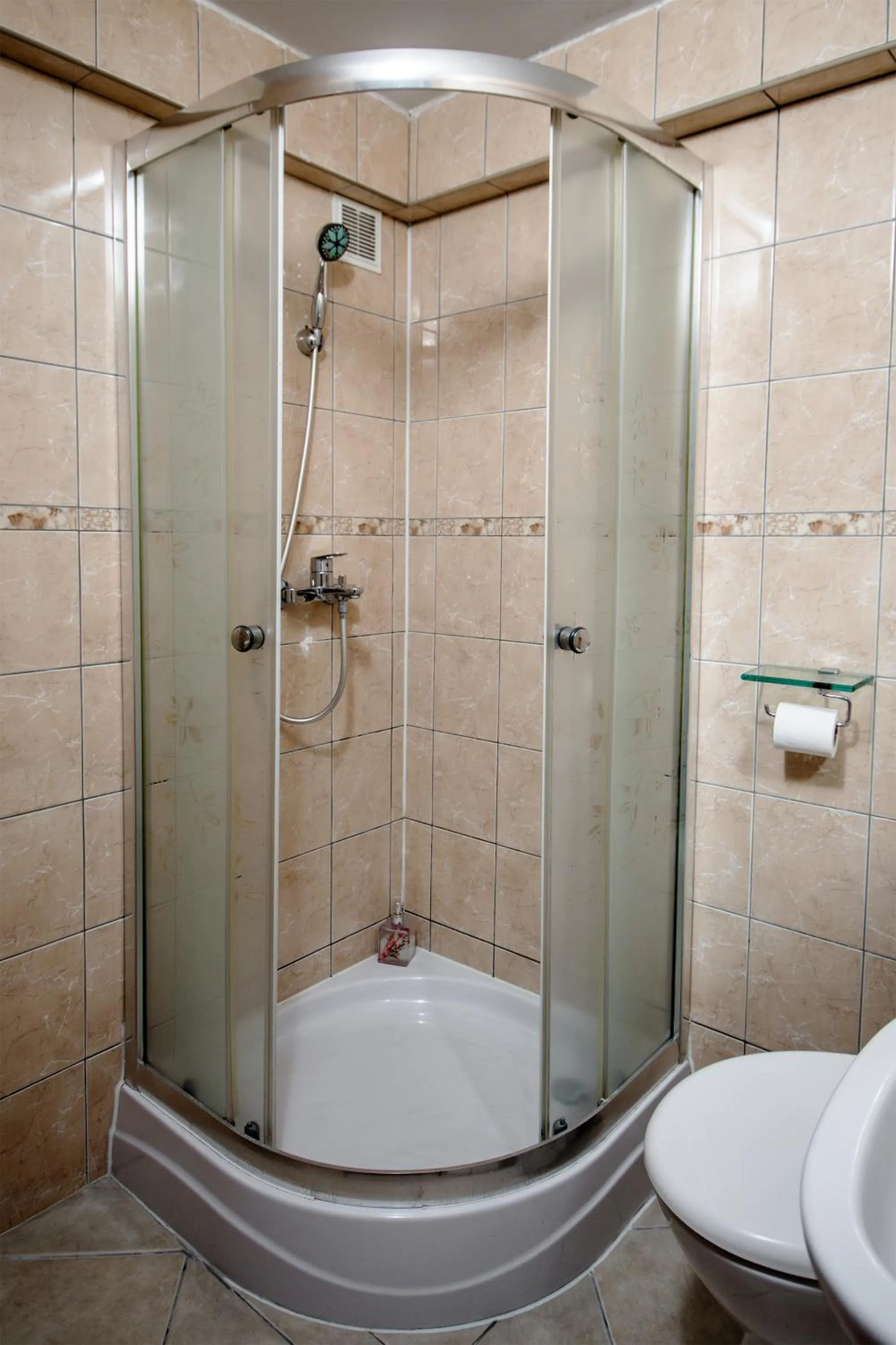 Shower in Villa Asesor
