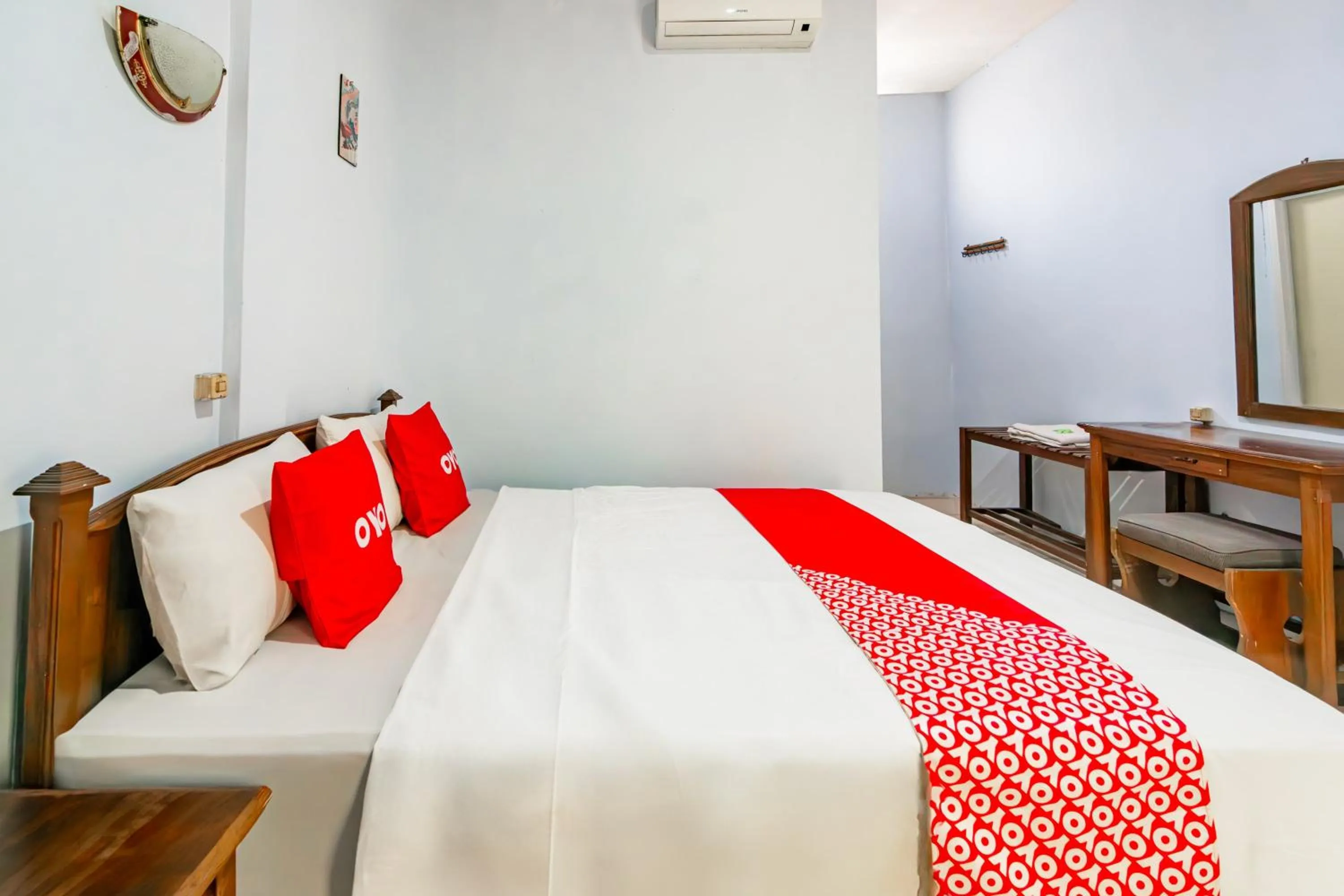 Bedroom, Bed in Hotel O Arjosari Near Plaza Araya Formerly Hotel Nugraha