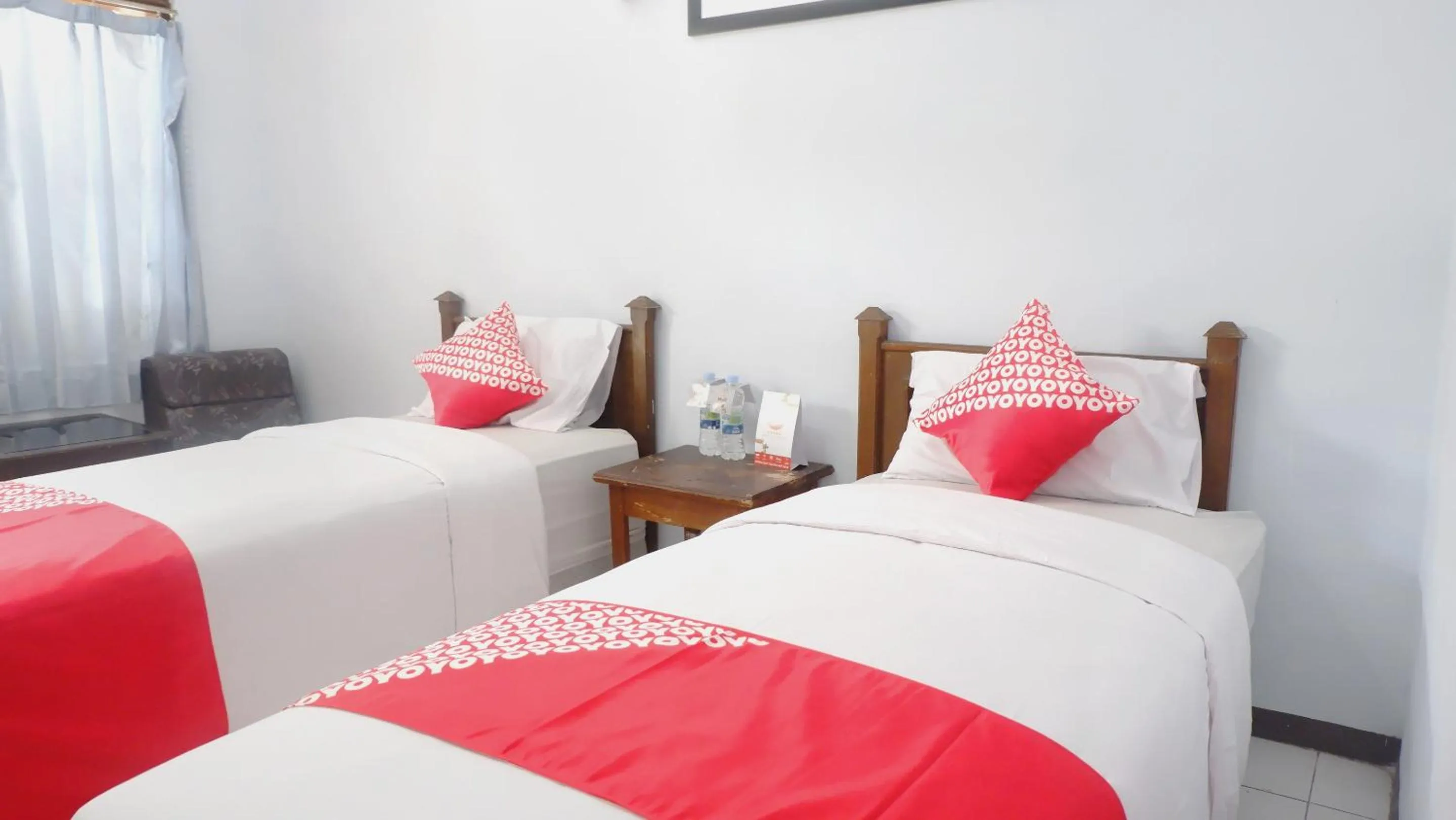 Bedroom, Bed in Hotel O Arjosari Near Plaza Araya Formerly Hotel Nugraha