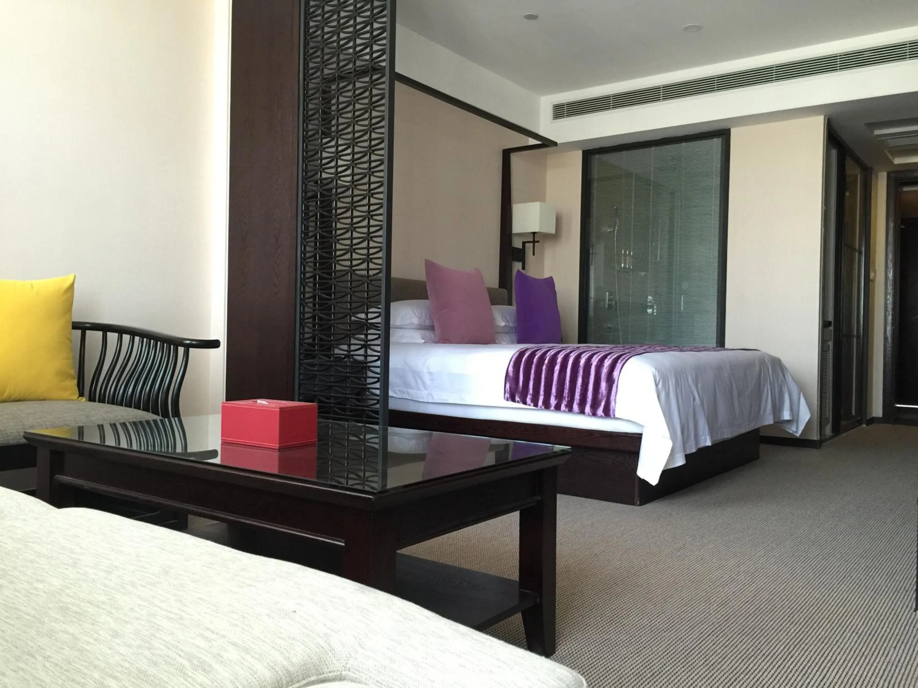 Bed in SSAW Boutique Hotel Hangzhou Xixi Park