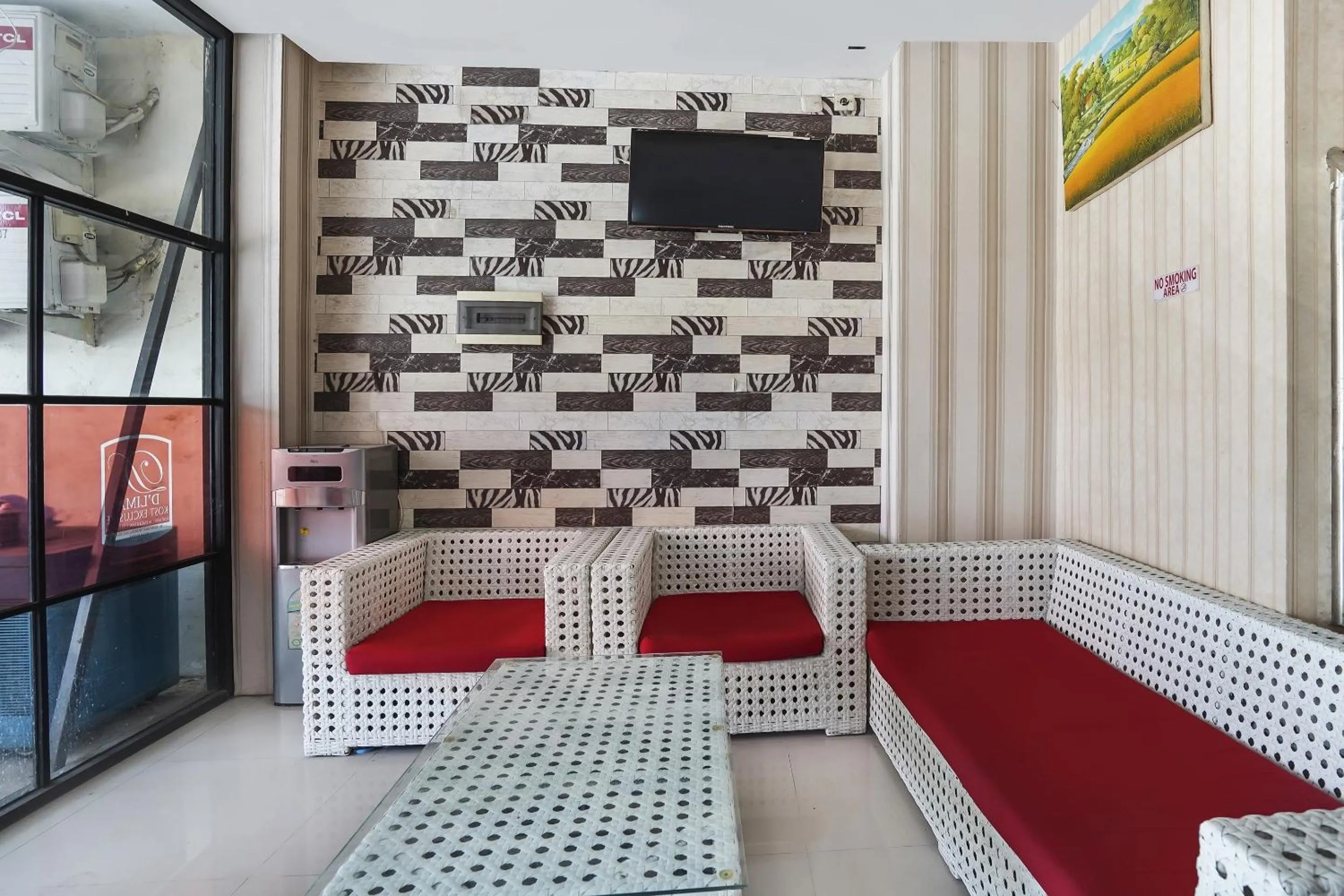 Lobby or reception in Hotel O D'lima Guest House Sub