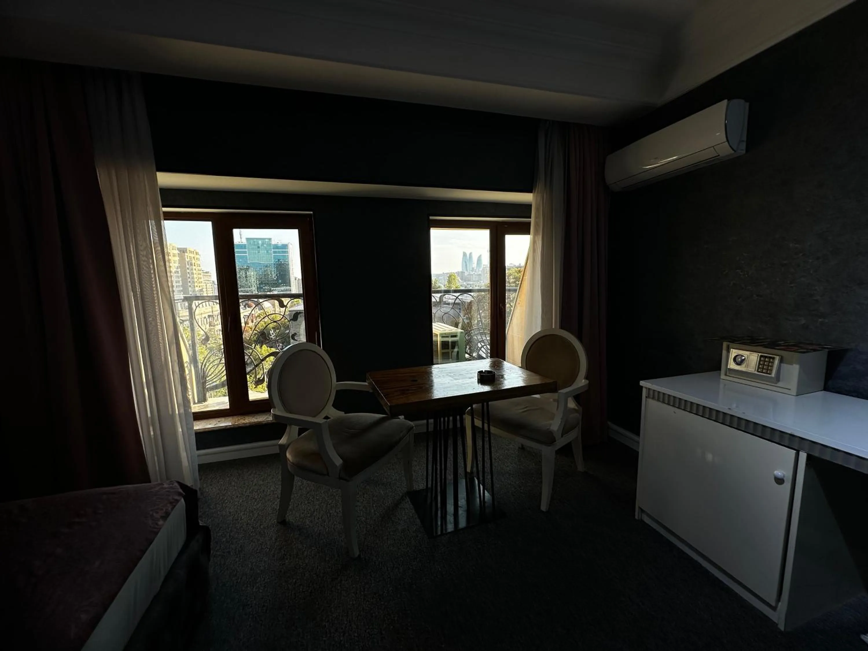 Living room in Amber Hotel