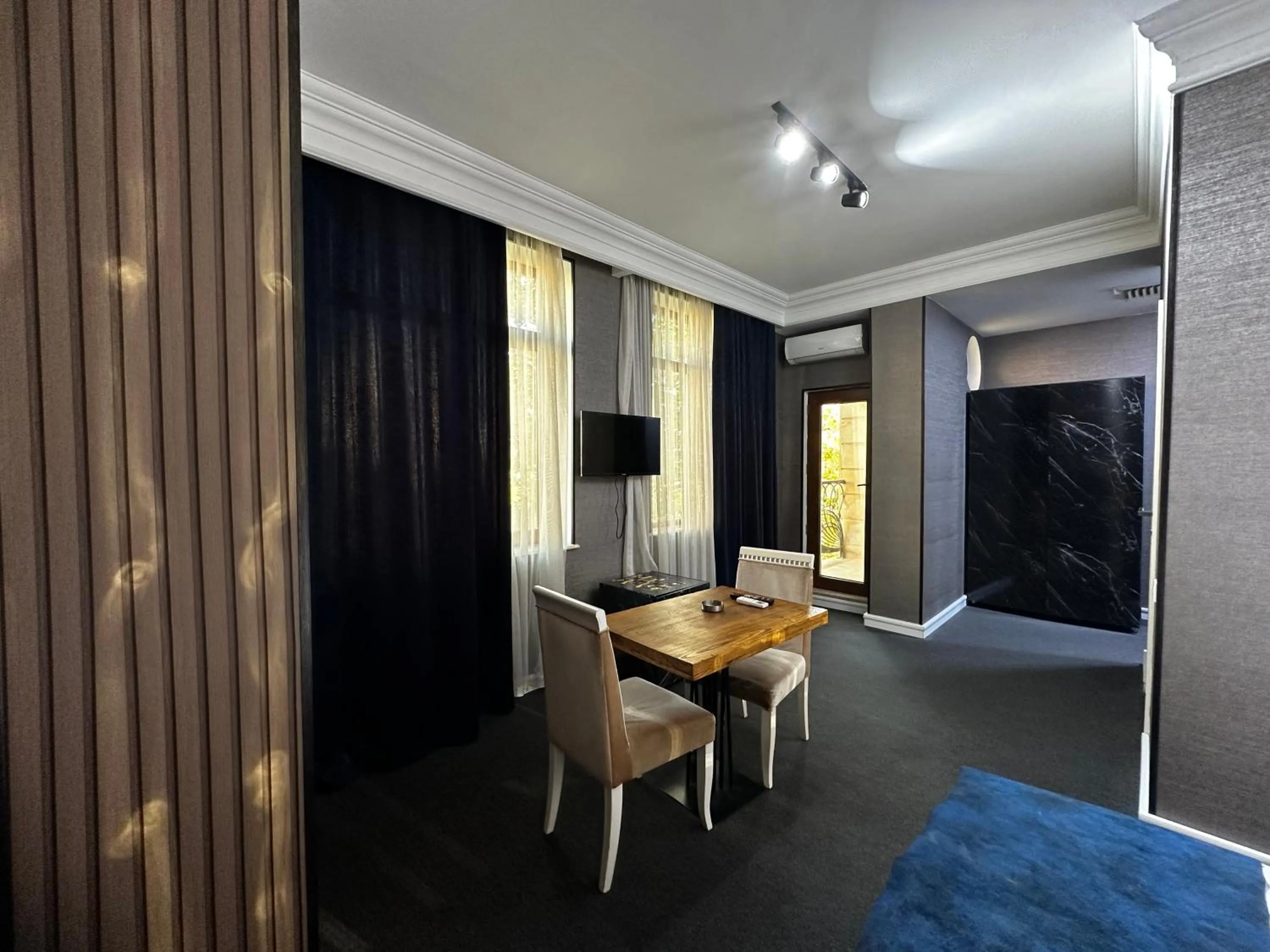 TV and multimedia, Bed in Amber Hotel