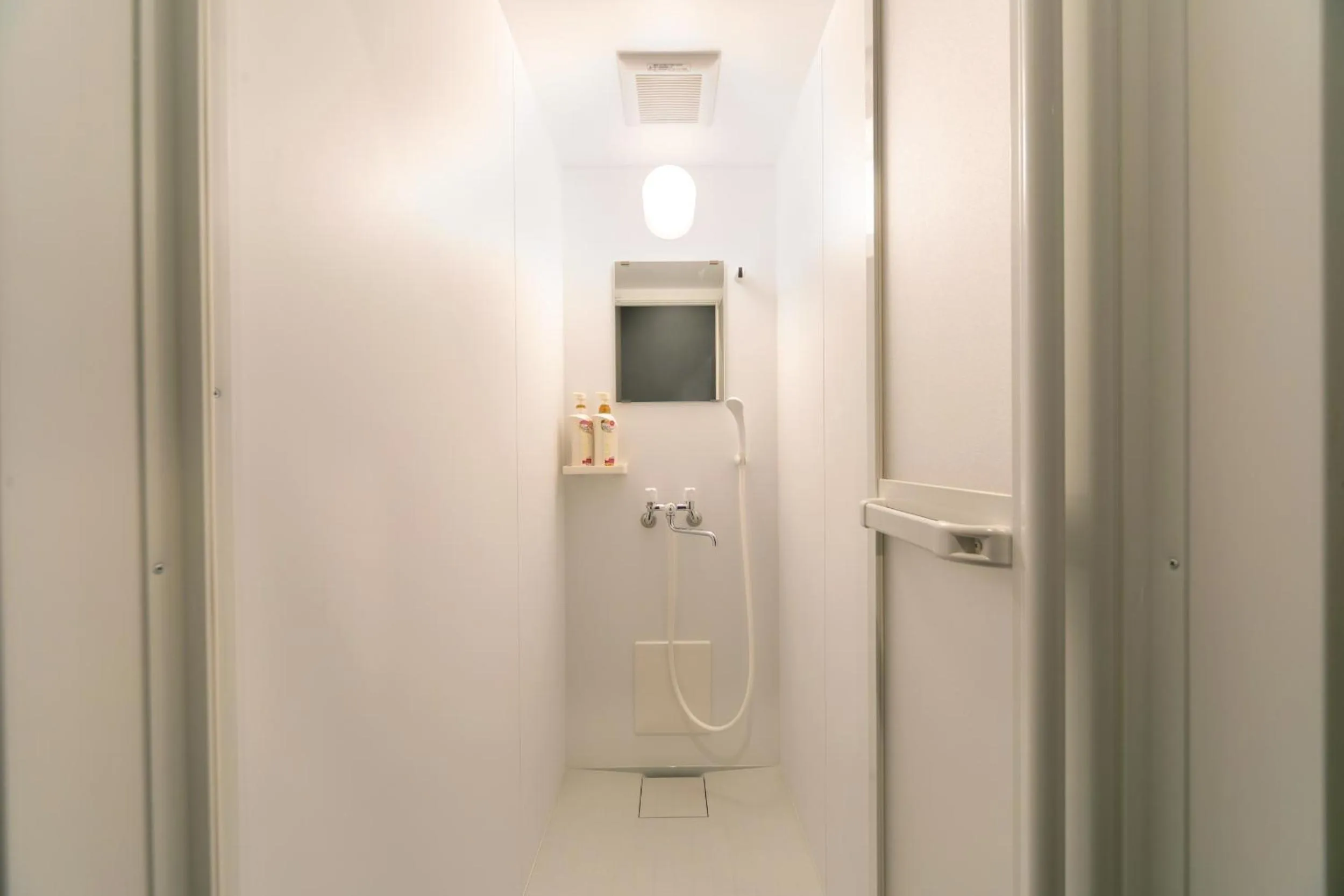 Shower in IKIDANE Cozy Hotel Haneda Airport