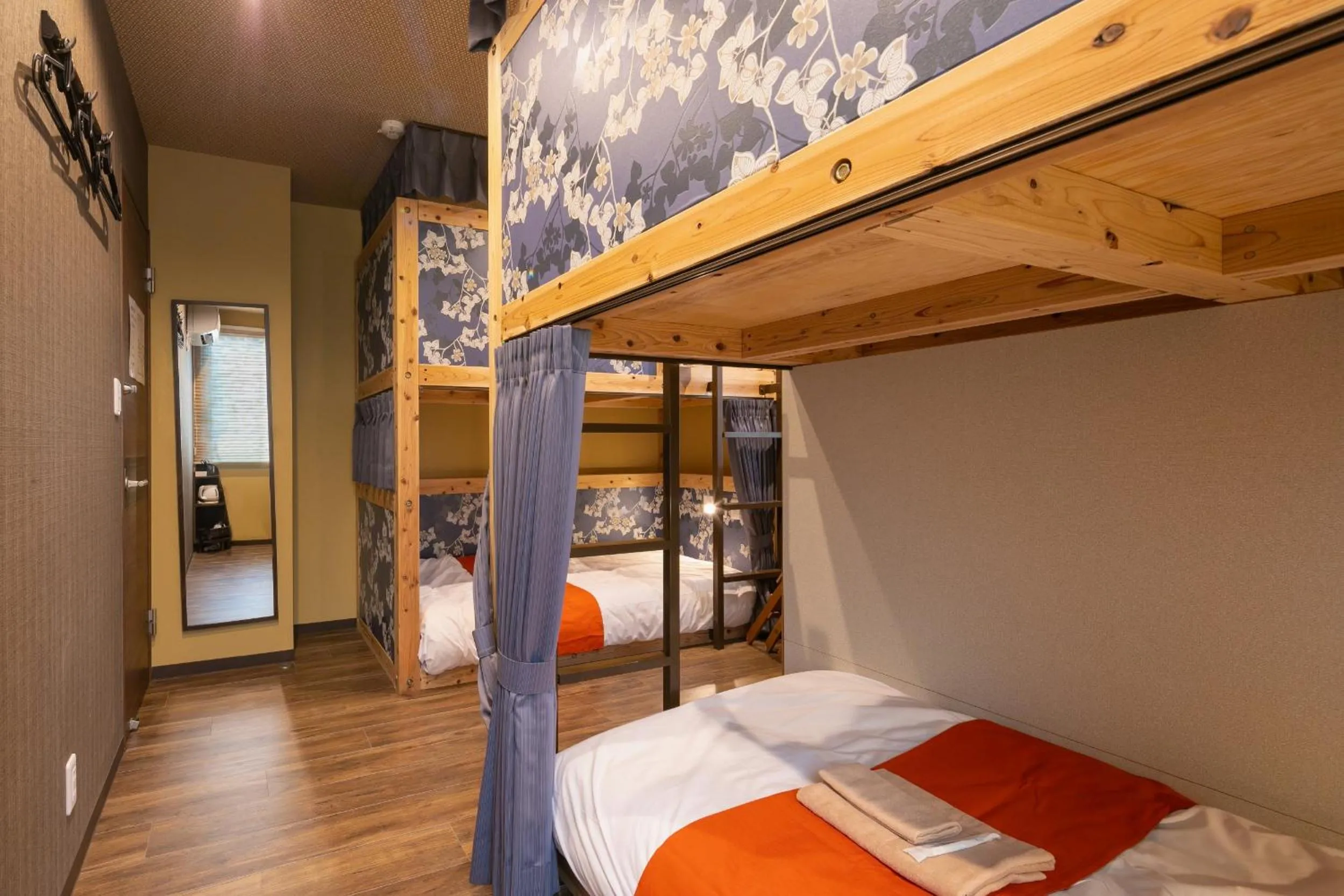 bunk bed, Bed in IKIDANE Cozy Hotel Haneda Airport