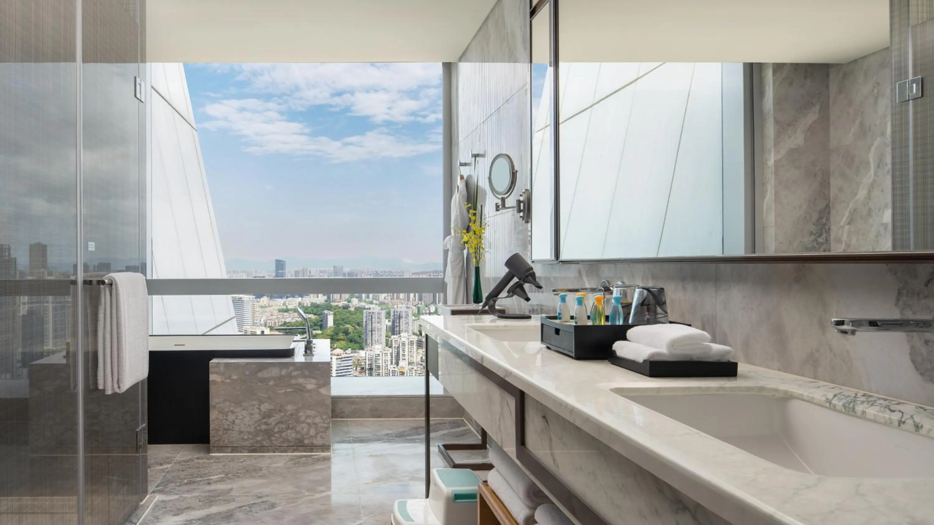 Bathroom in InterContinental Zhuhai by IHG