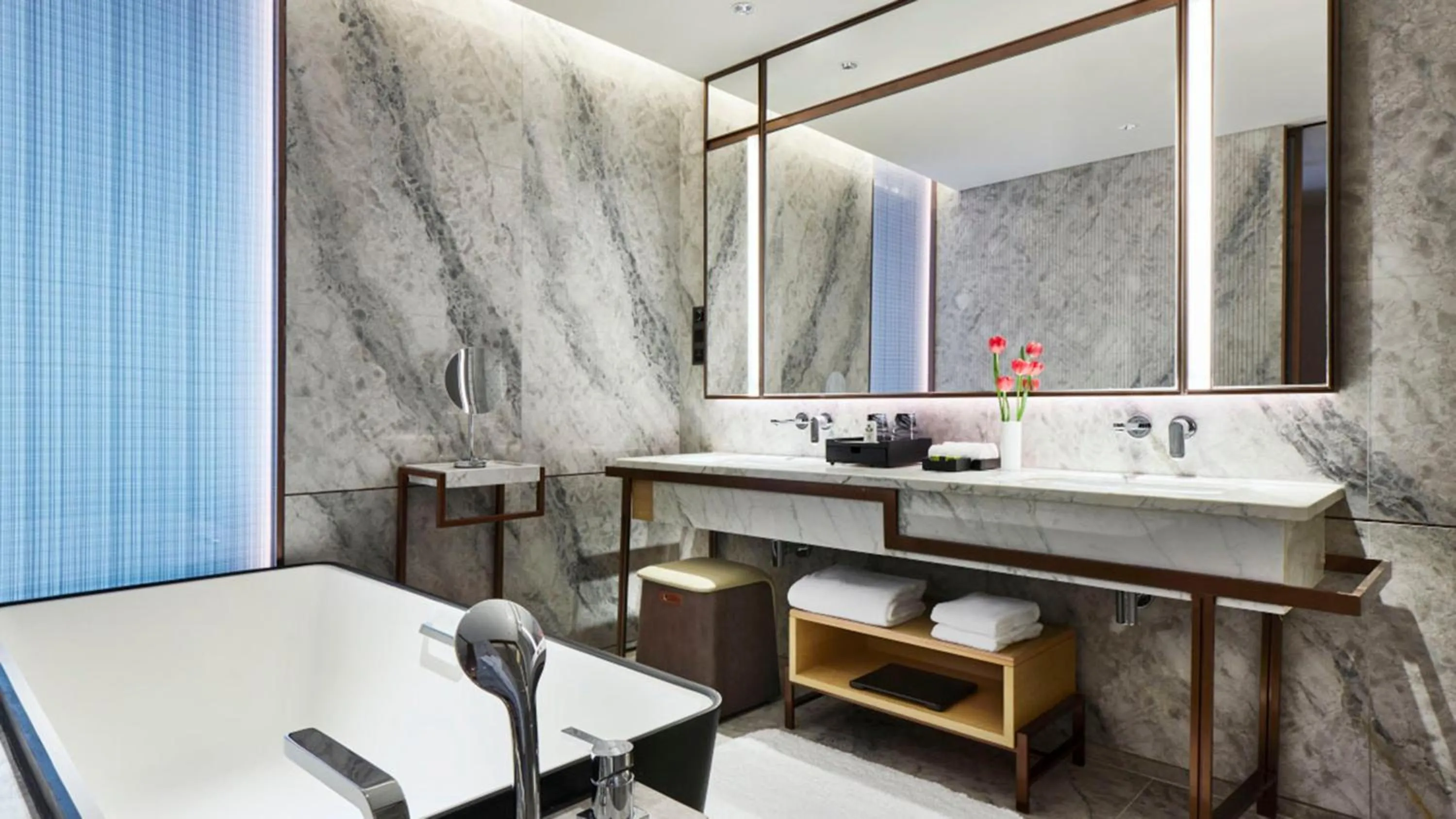 Bathroom in InterContinental Zhuhai by IHG