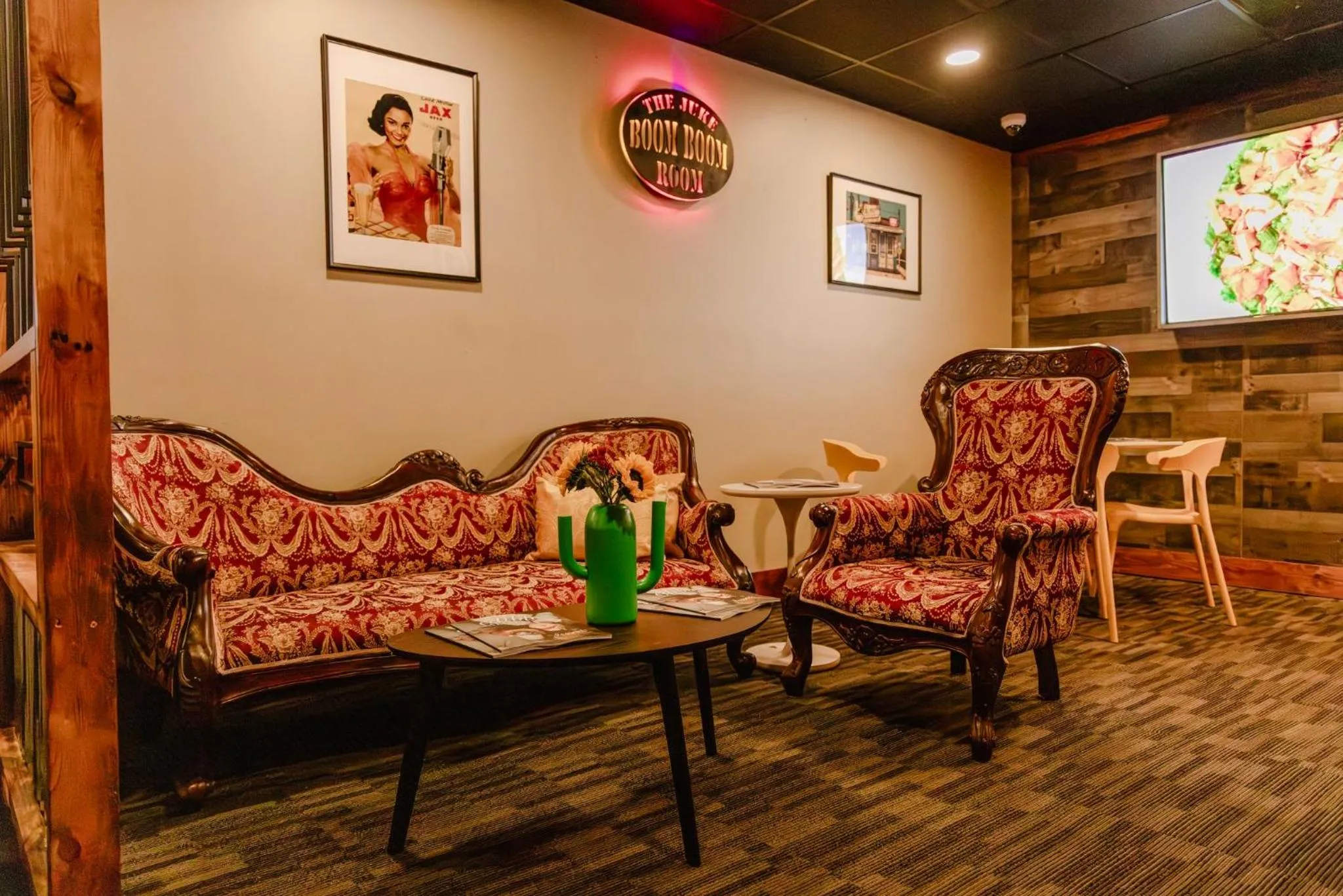 Lounge or bar in Hotel Indigo - Memphis Downtown by IHG