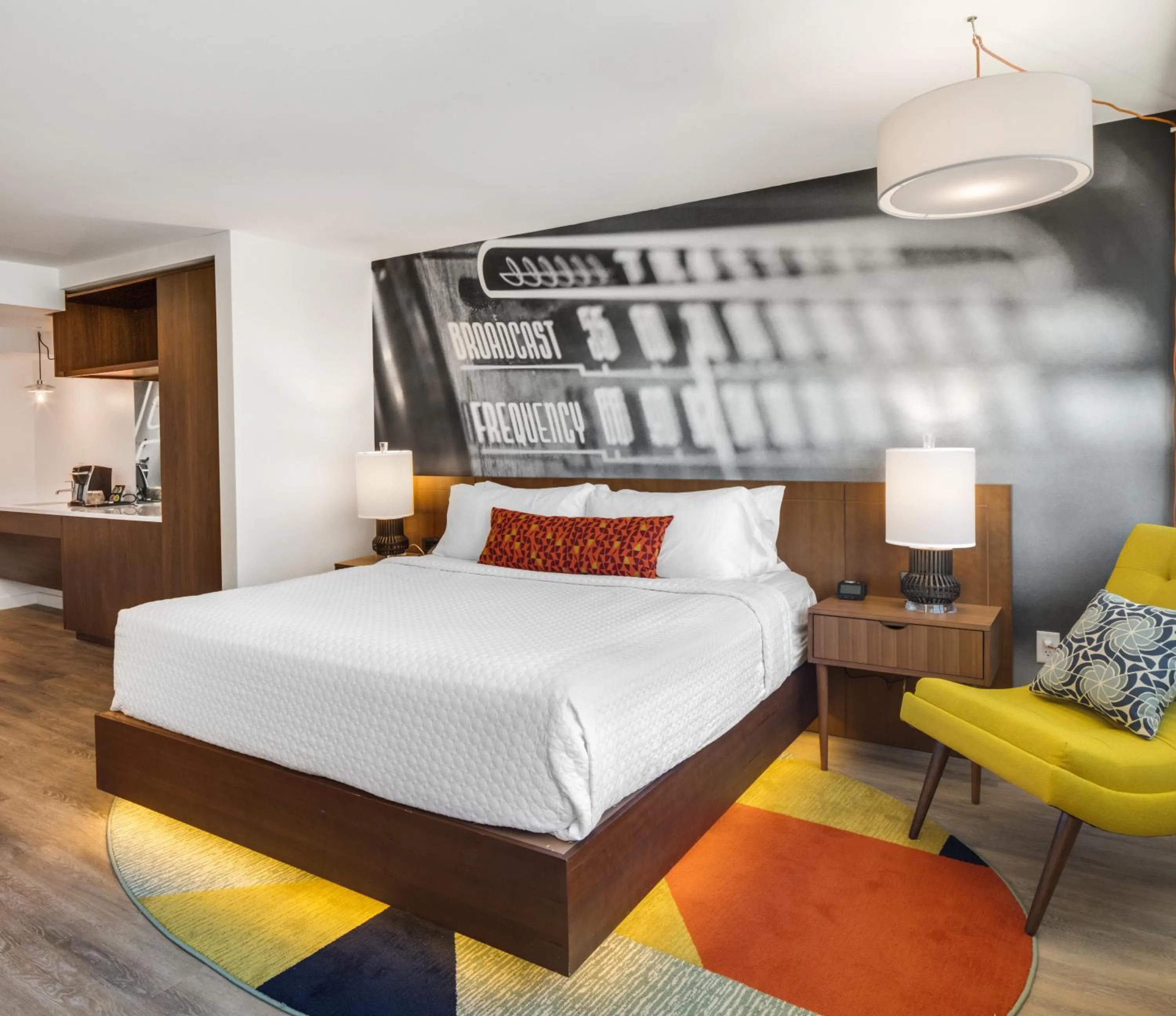 Photo of the whole room, Bed in Hotel Indigo - Memphis Downtown by IHG