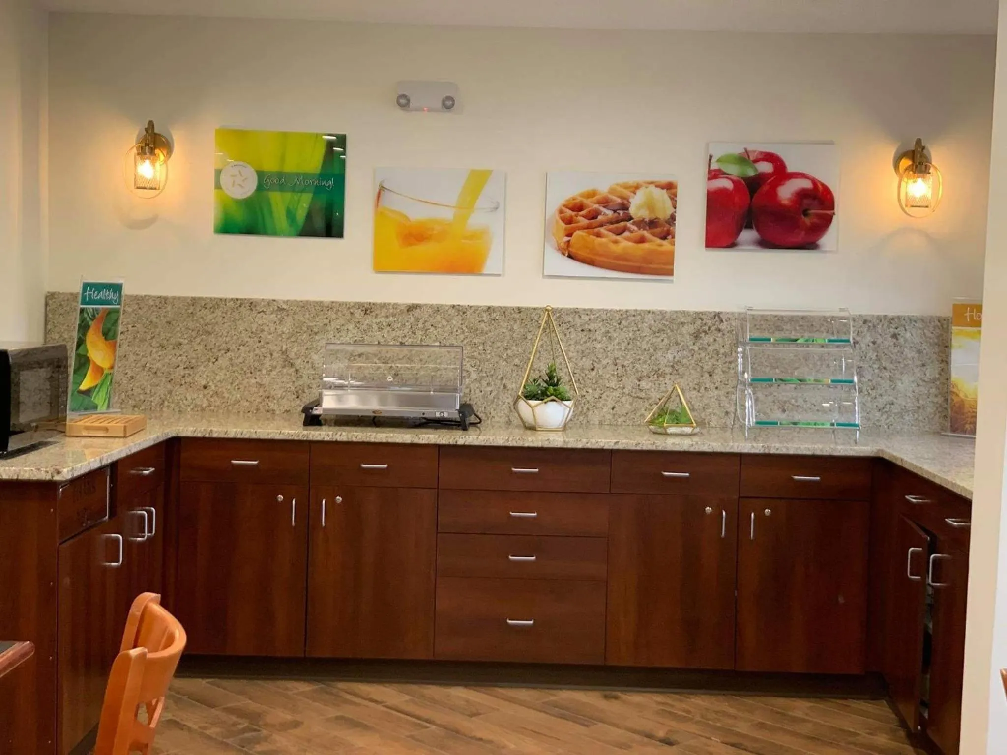 Breakfast in Quality Inn & Suites Prestonsburg next to Mountain Arts Center