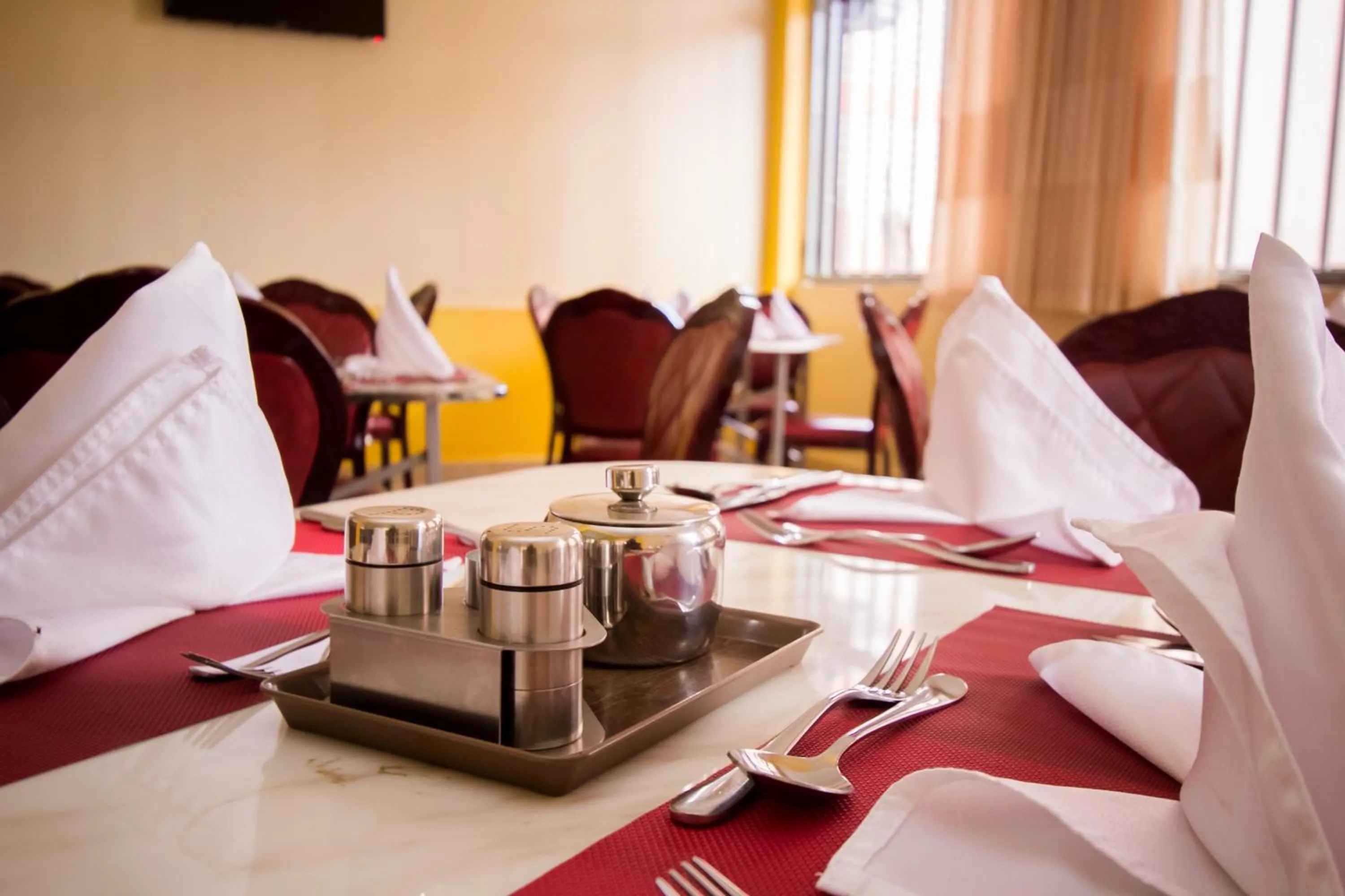 Restaurant/Places to Eat in Paleo Hotel and Spa