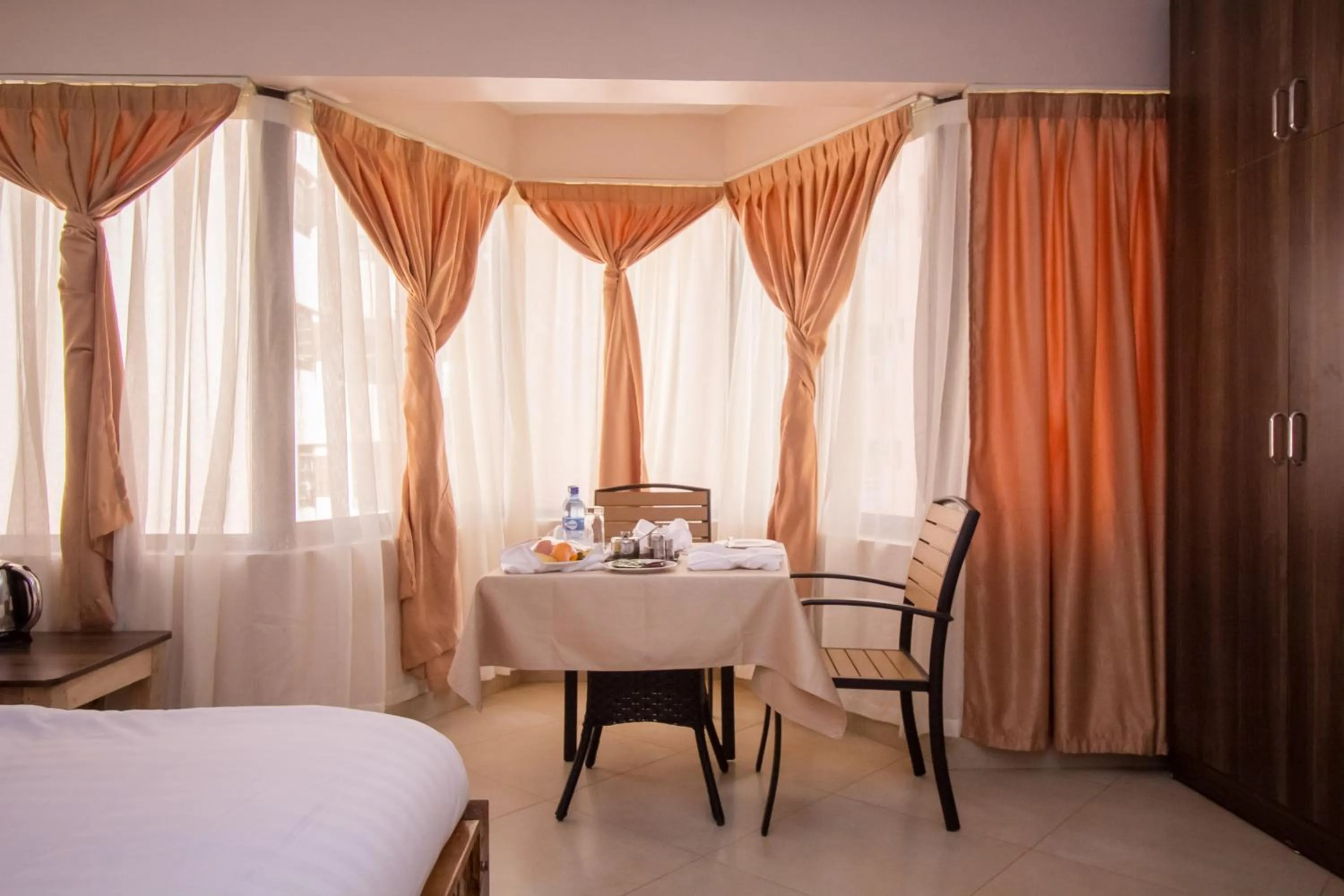 Continental breakfast, Restaurant/Places to Eat in Paleo Hotel and Spa