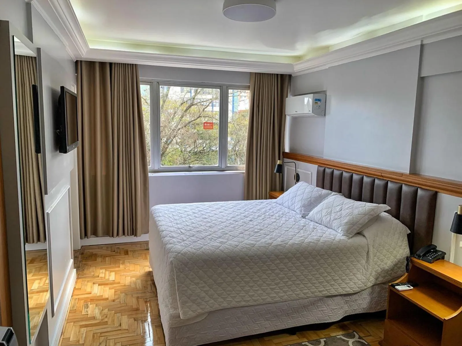 Bed in Itaimbé Palace Hotel