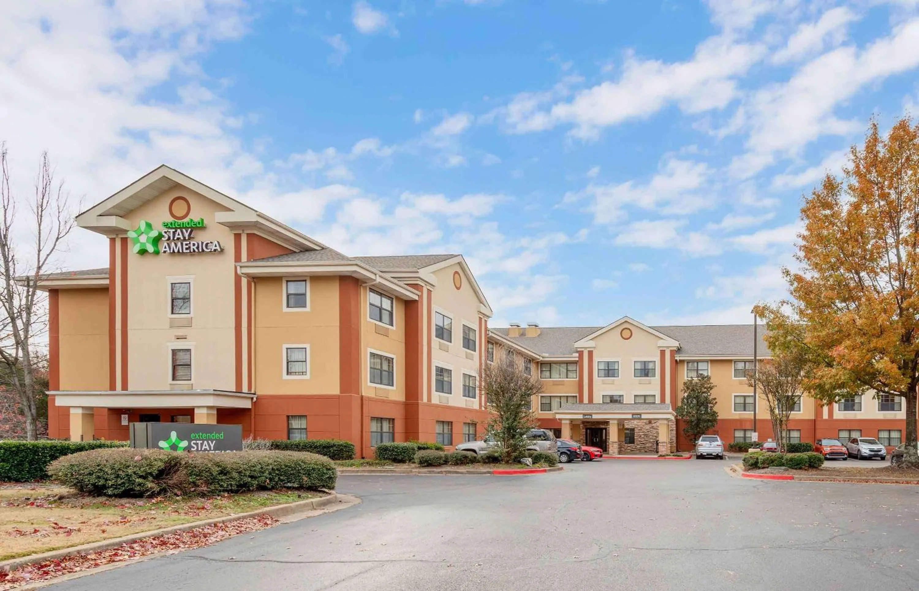 Property building in Extended Stay America Suites - Memphis - Germantown West
