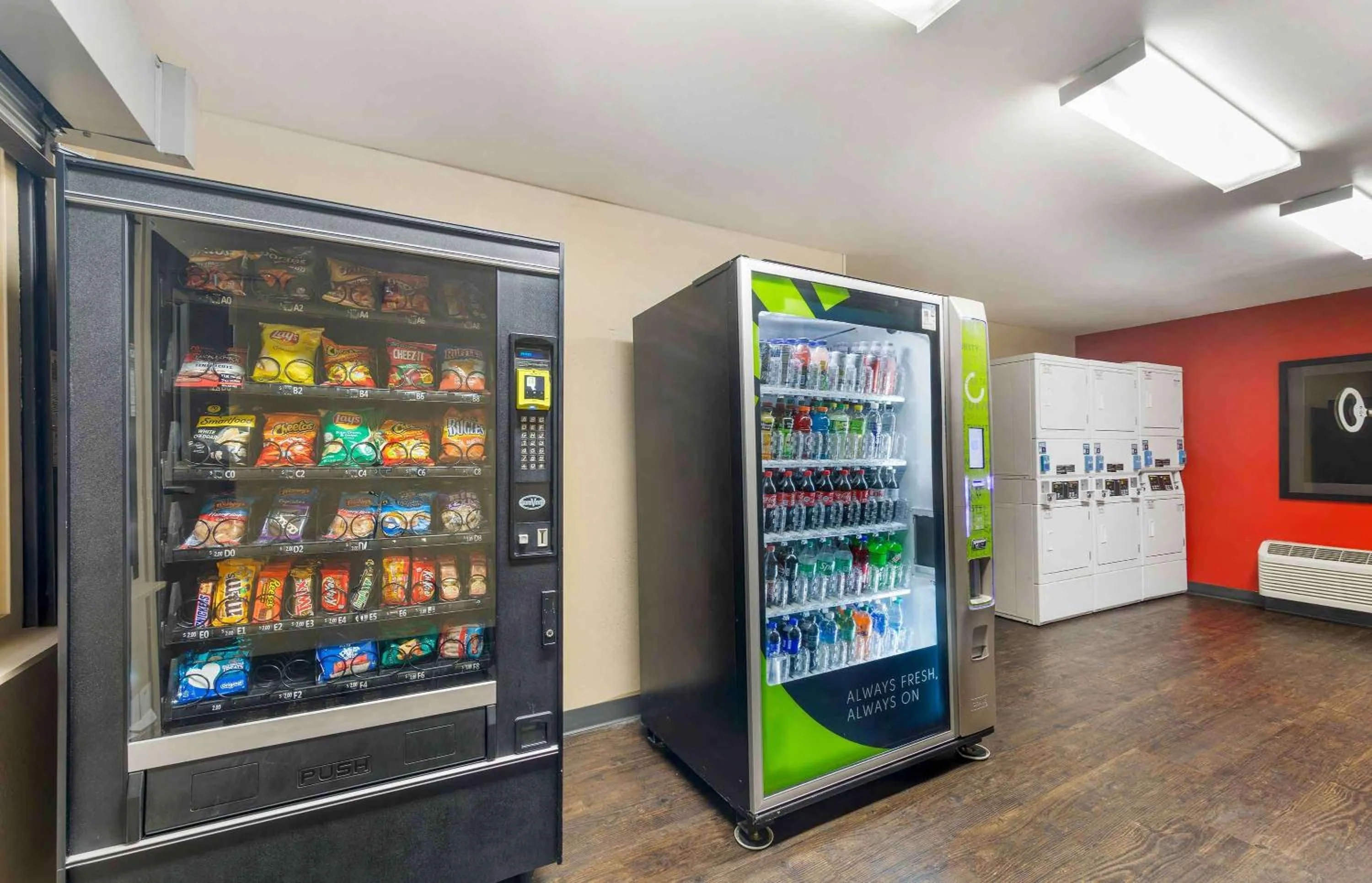 Property building in Extended Stay America Suites - Memphis - Germantown West