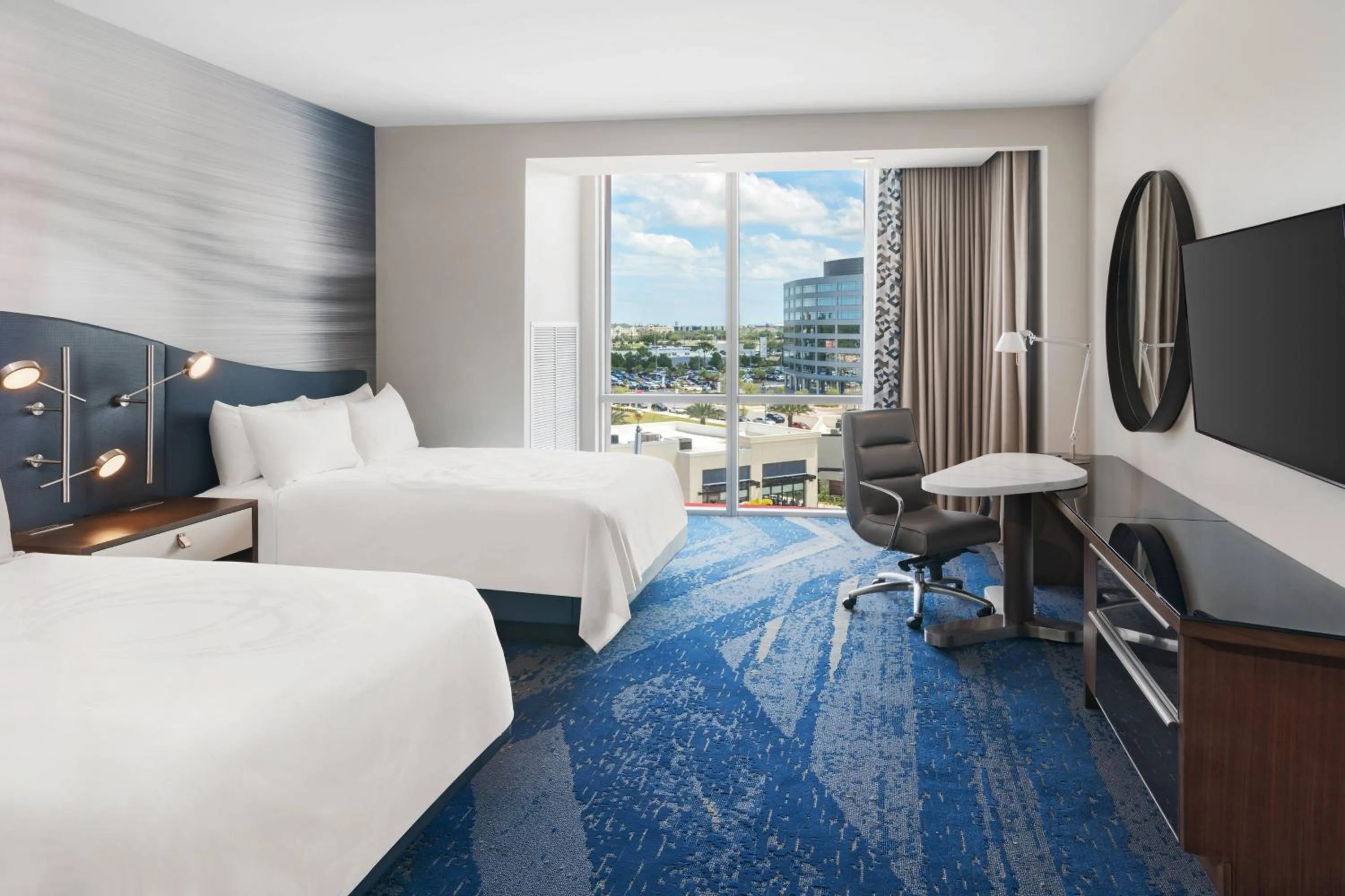 Photo of the whole room, Bed in The Daytona, Autograph Collection