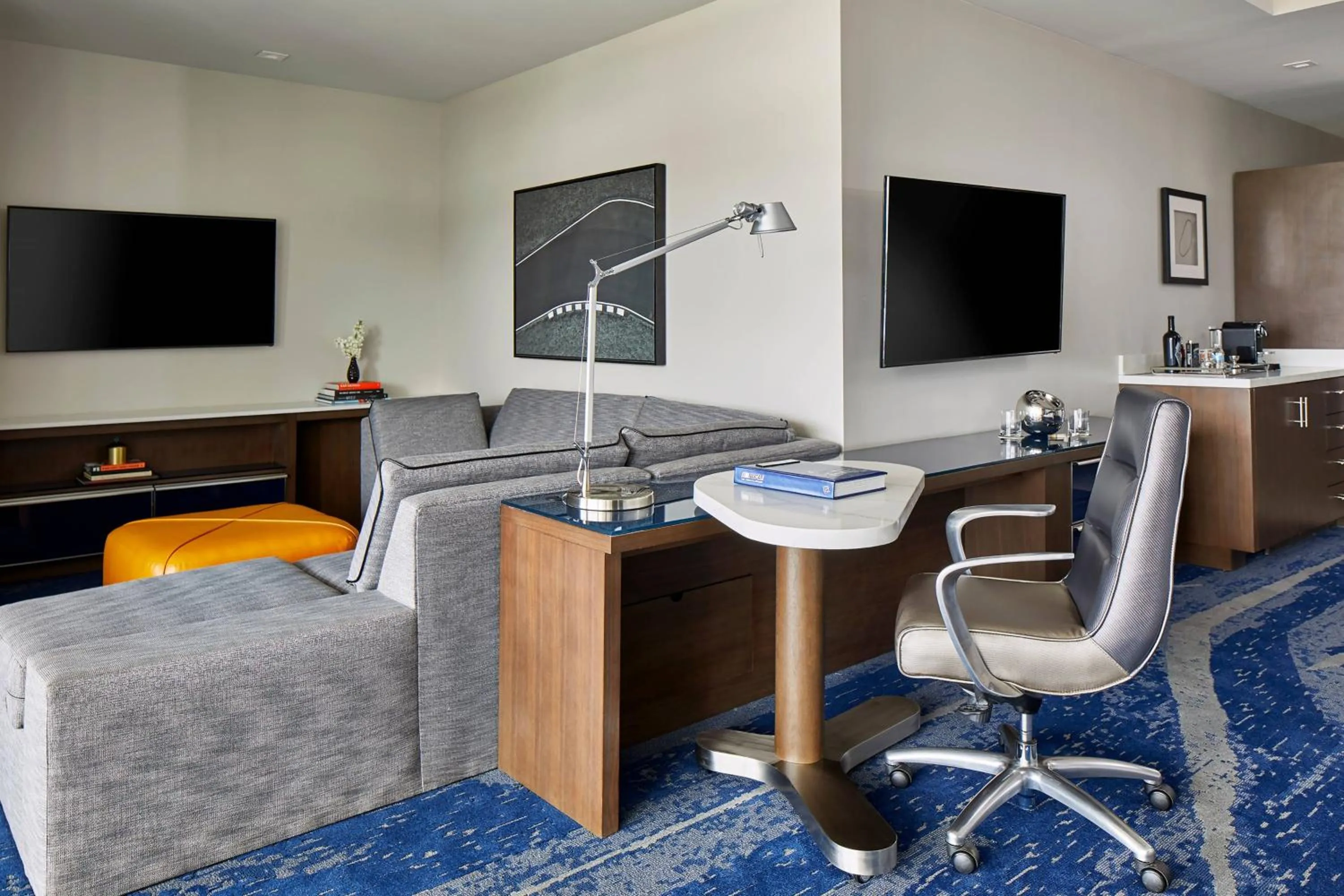 Living room in The Daytona, Autograph Collection