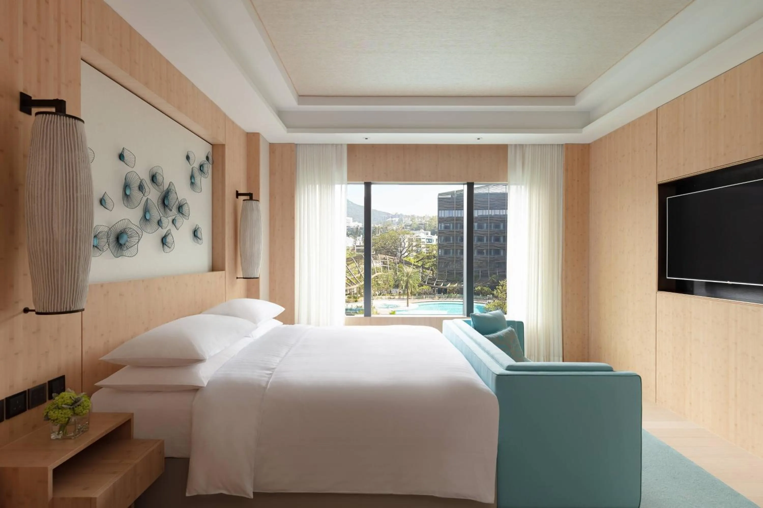 Bedroom, Bed in Hong Kong Ocean Park Marriott Hotel