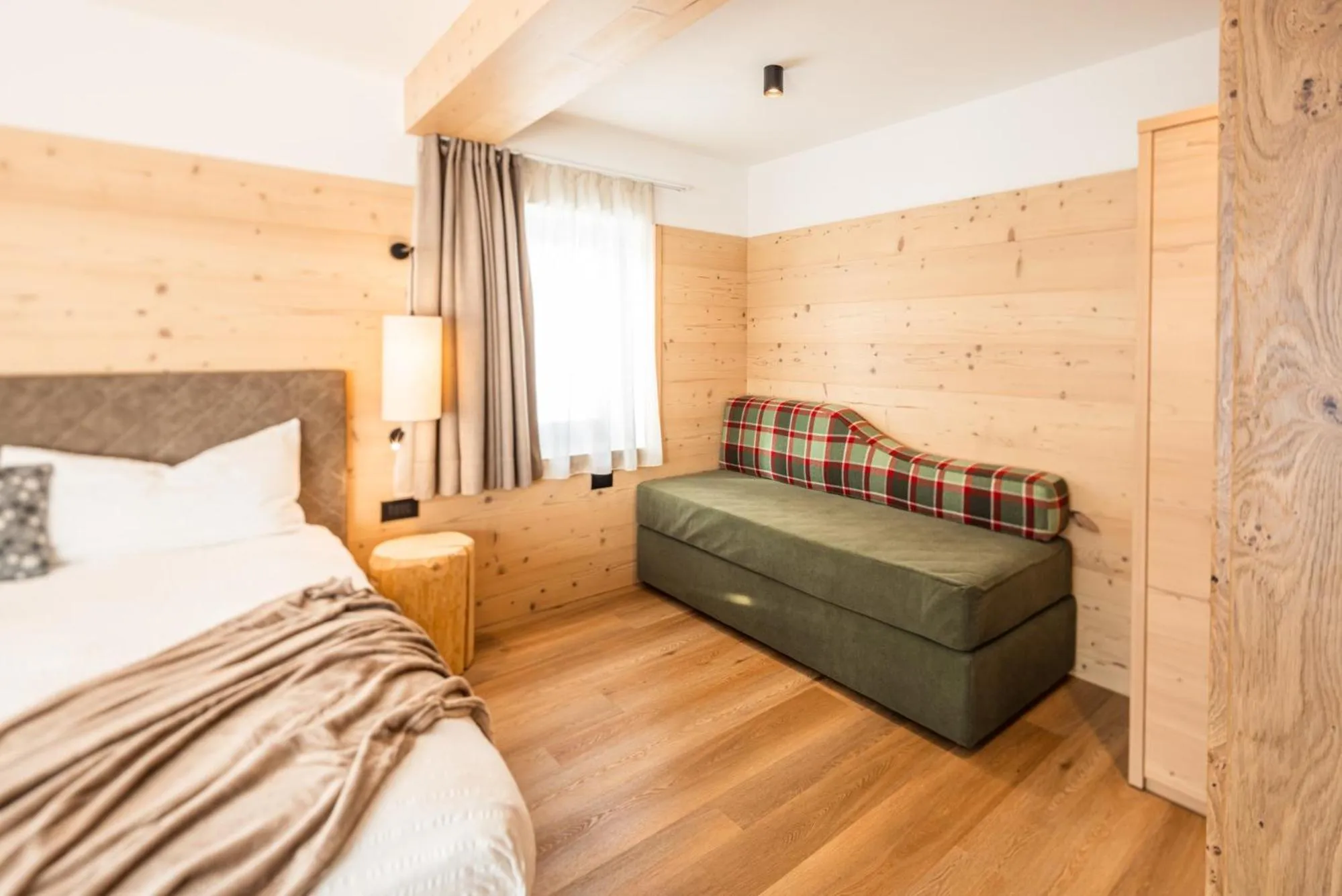 Bed in Albergo Vezzana