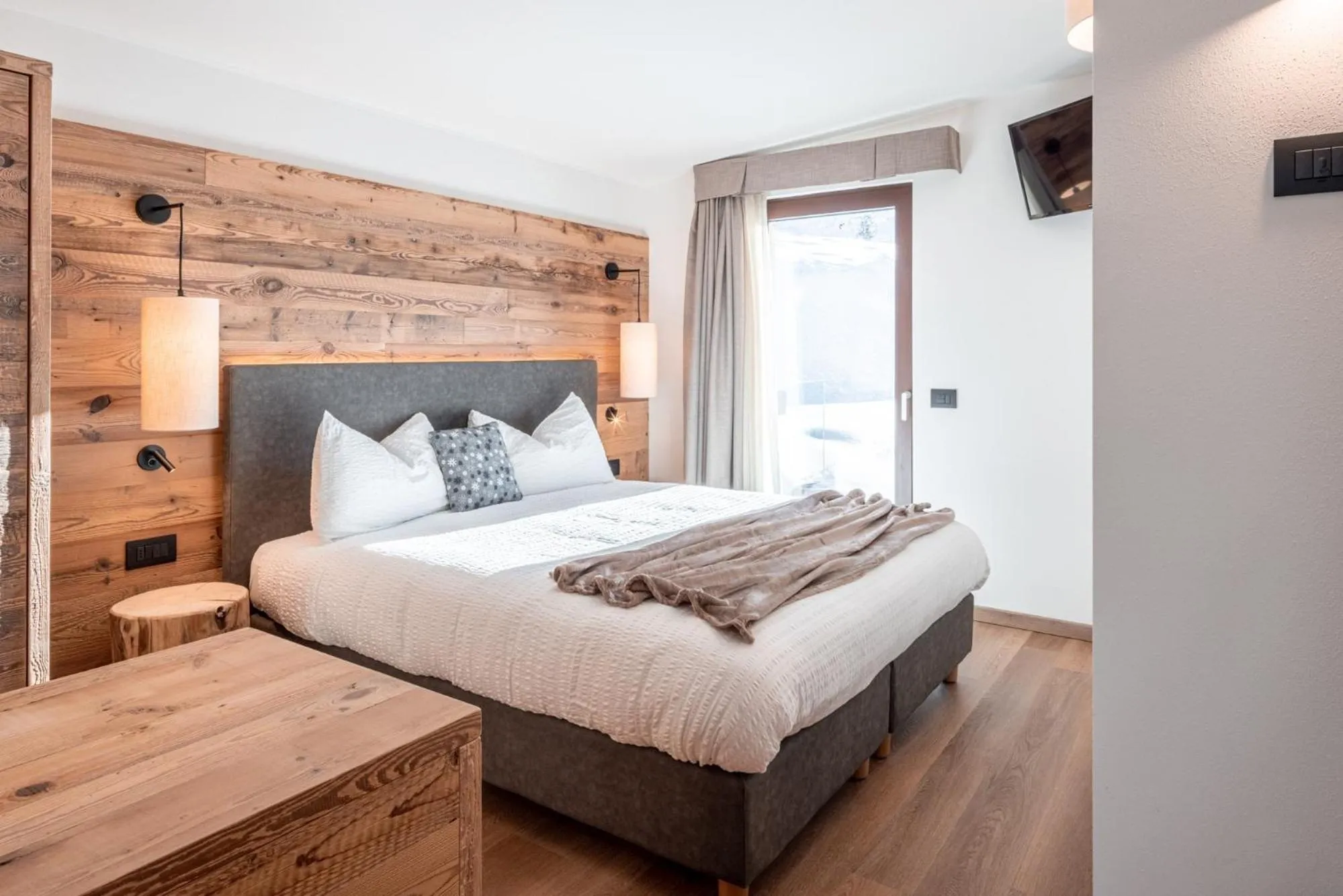 Bed in Albergo Vezzana