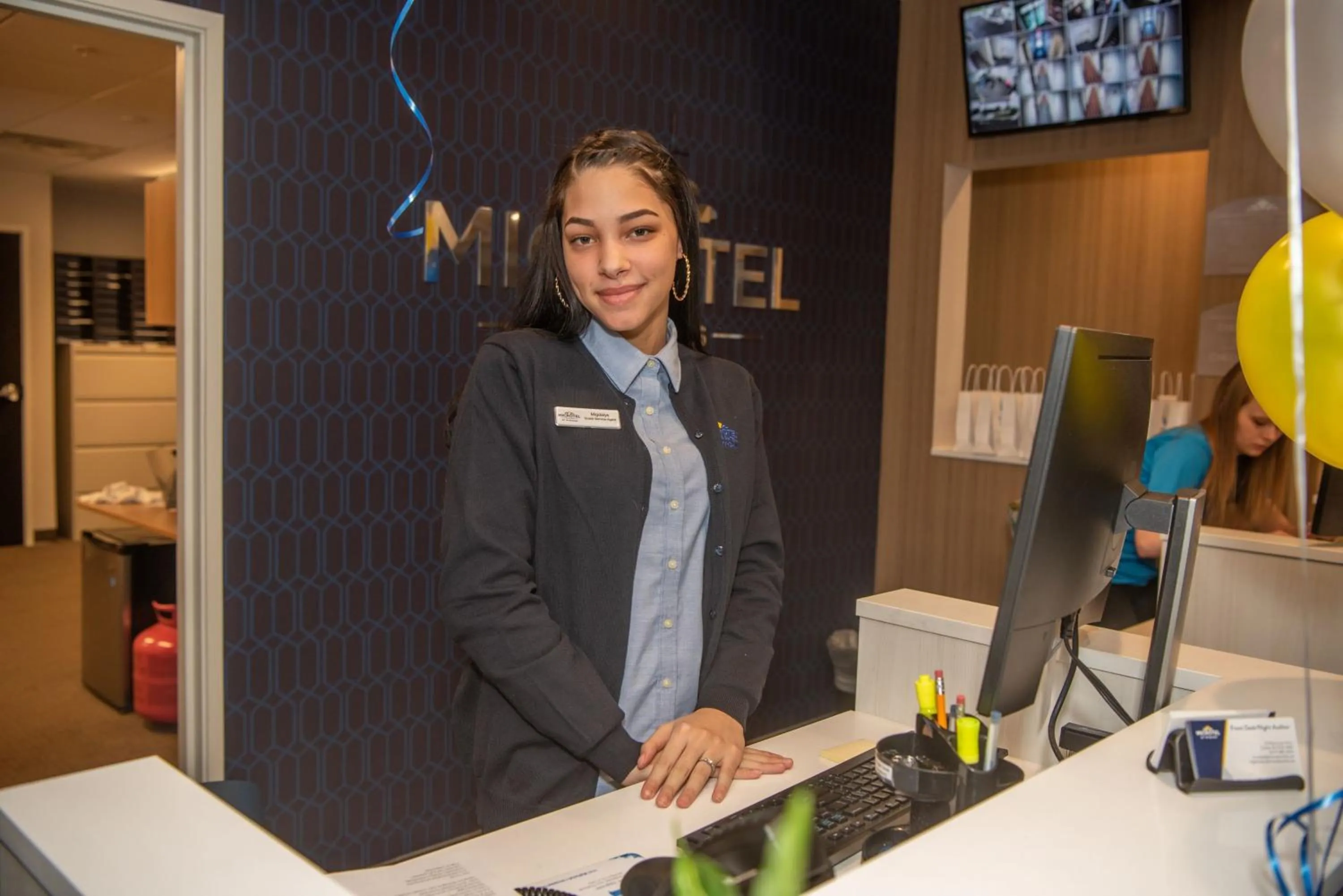 Staff in Microtel Inn & Suites by Wyndham Carlisle