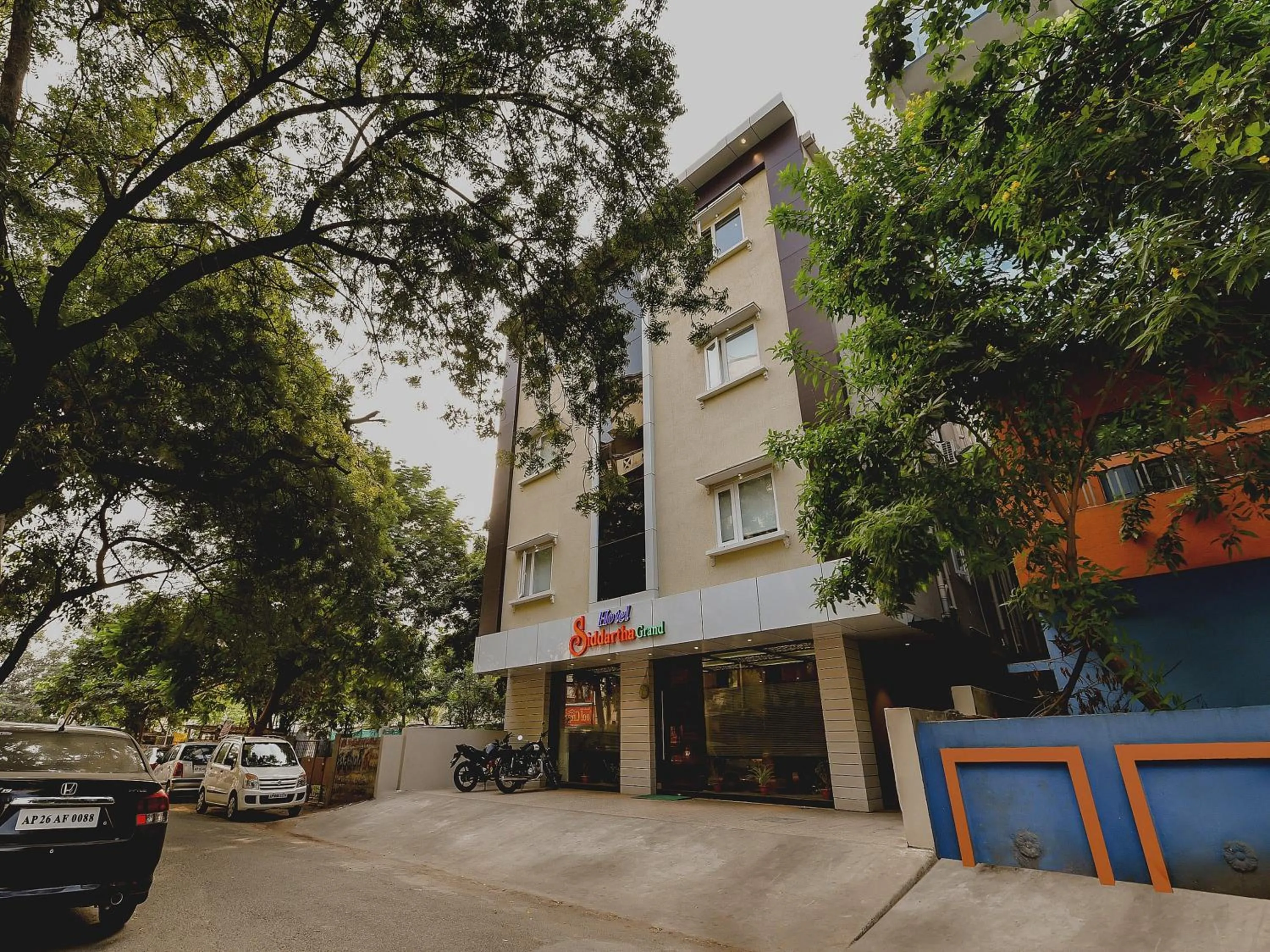 Facade/entrance in Super Capital O Siddartha Grand