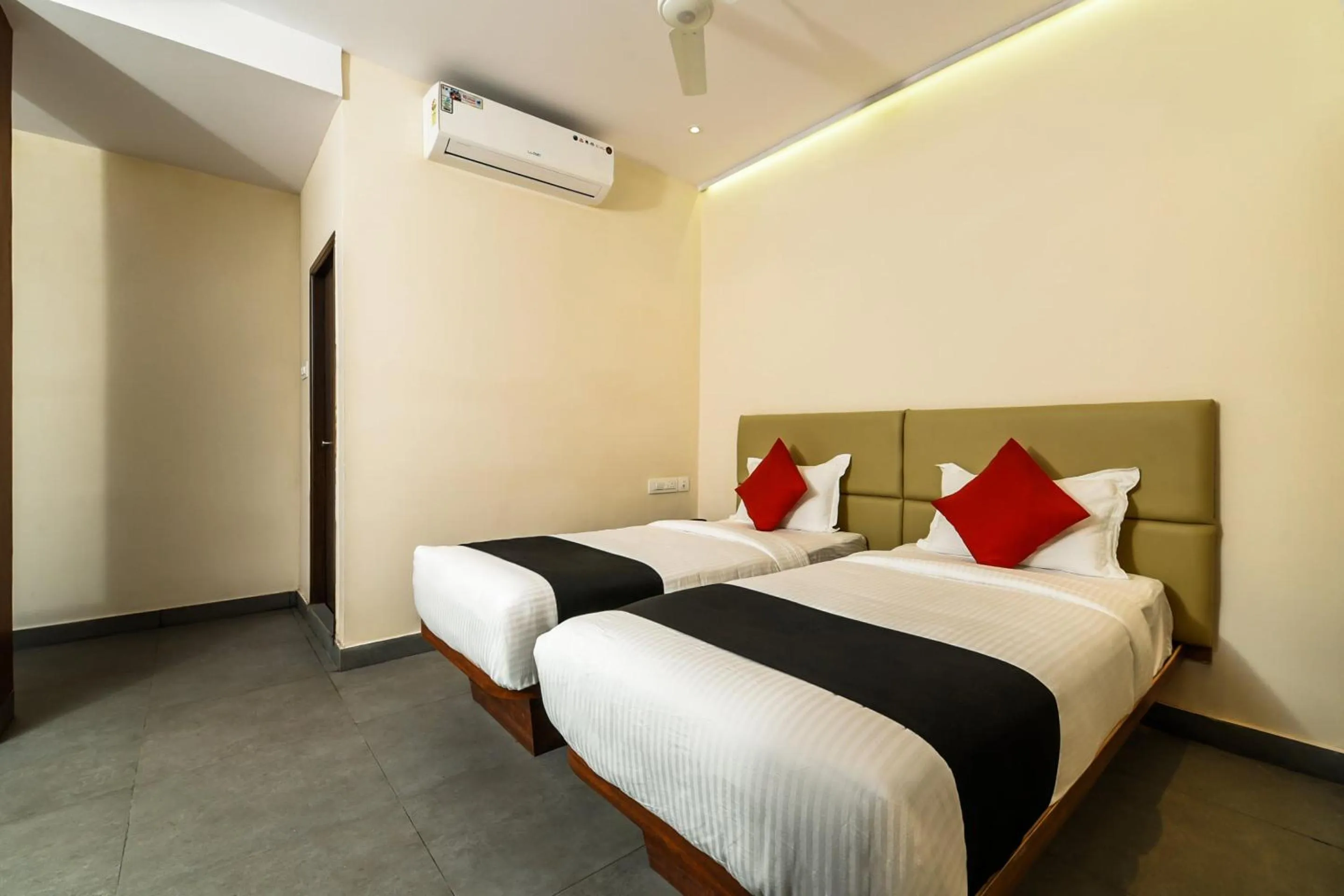 Bedroom, Bed in Super Capital O Siddartha Grand
