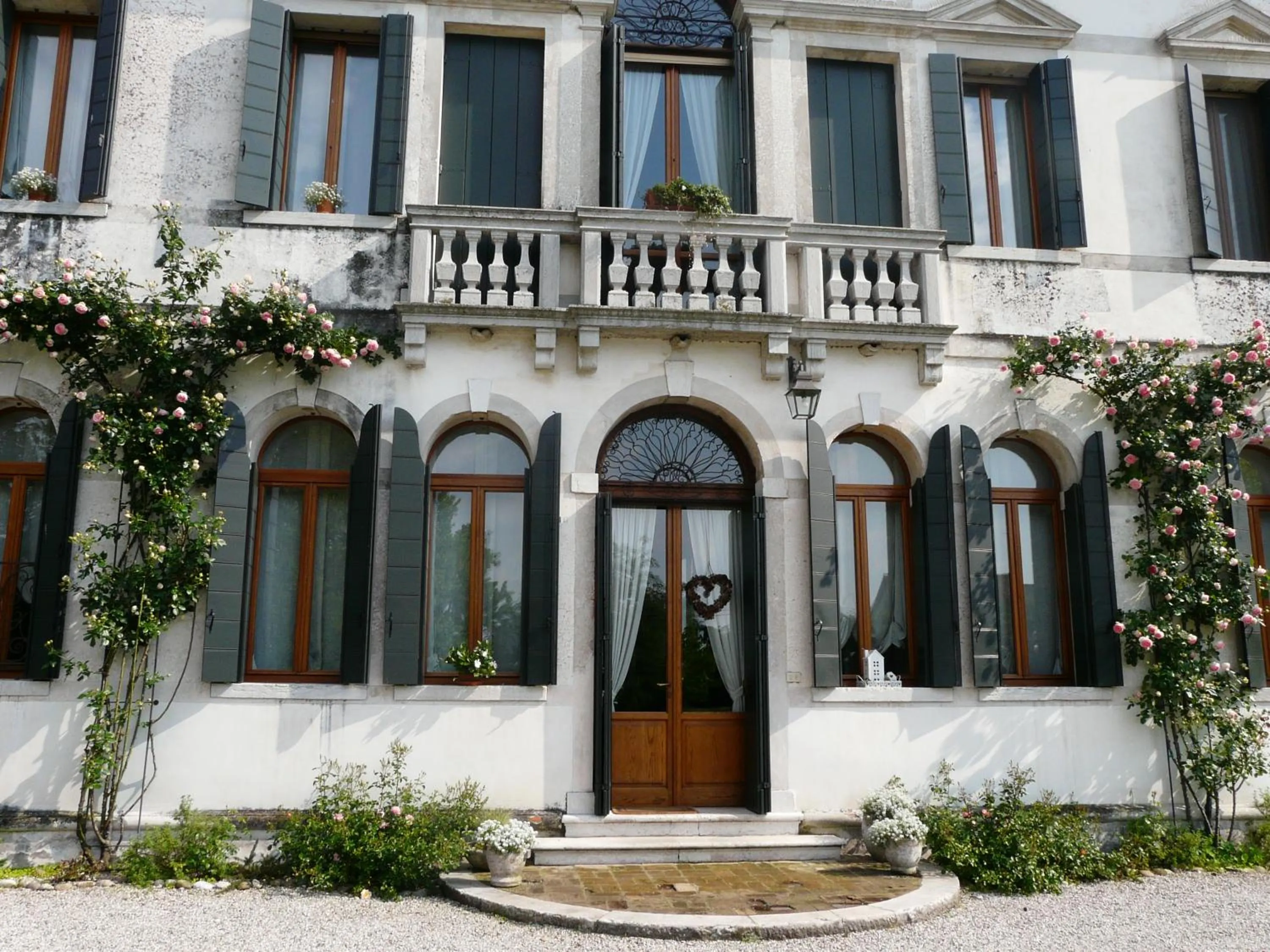 Facade/entrance in Villa Caotorta