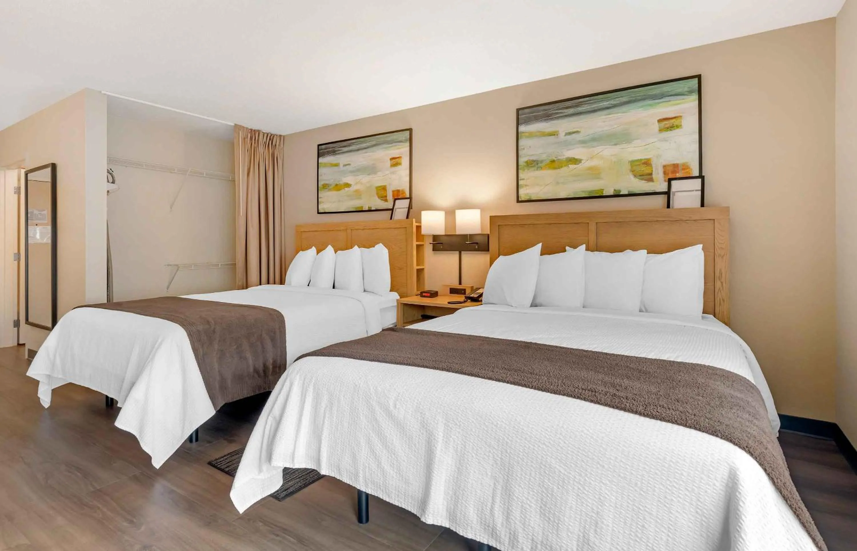 Bed in Extended Stay America Suites - Washington, DC - Tysons Corner