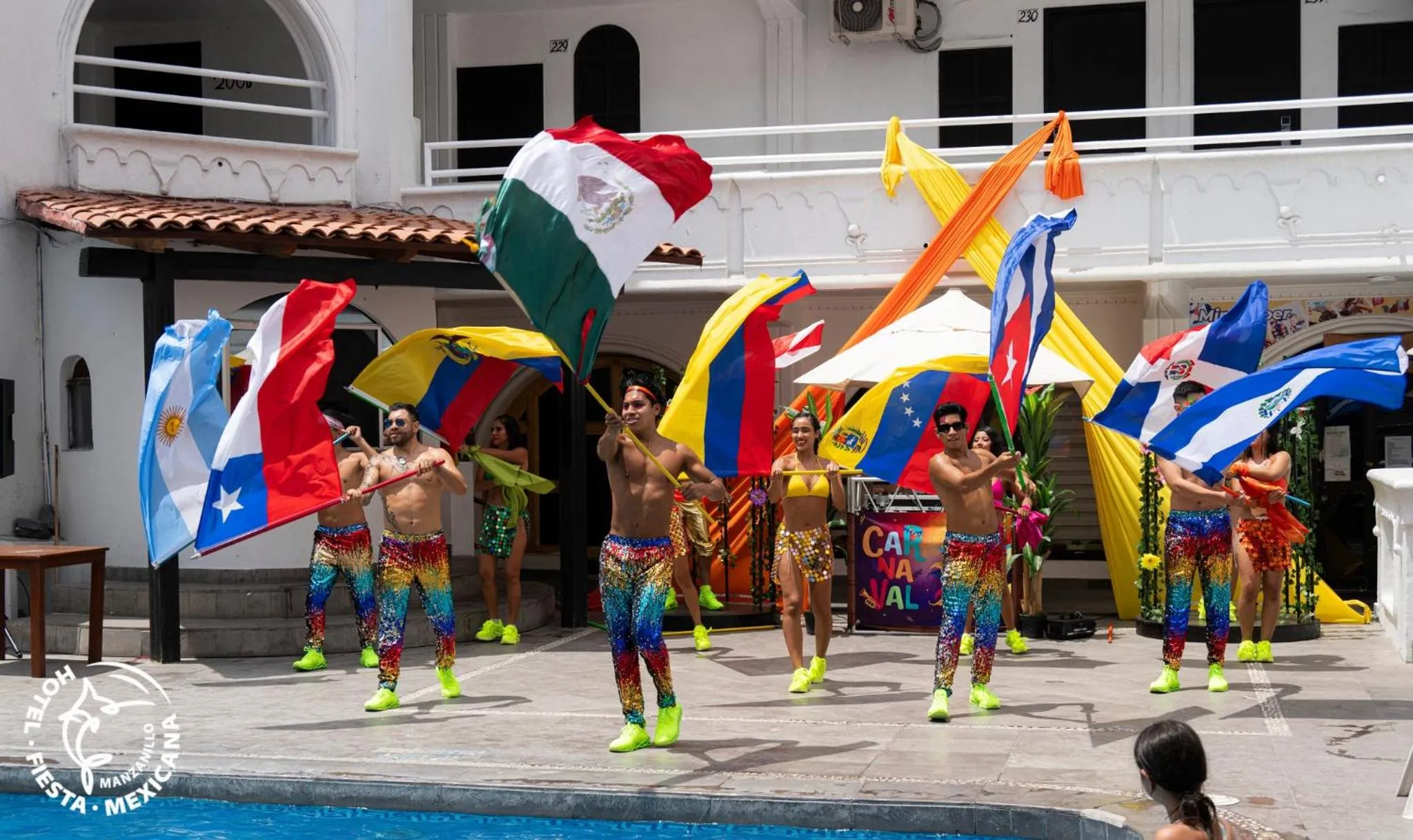 Swimming pool in Hotel Fiesta Mexicana