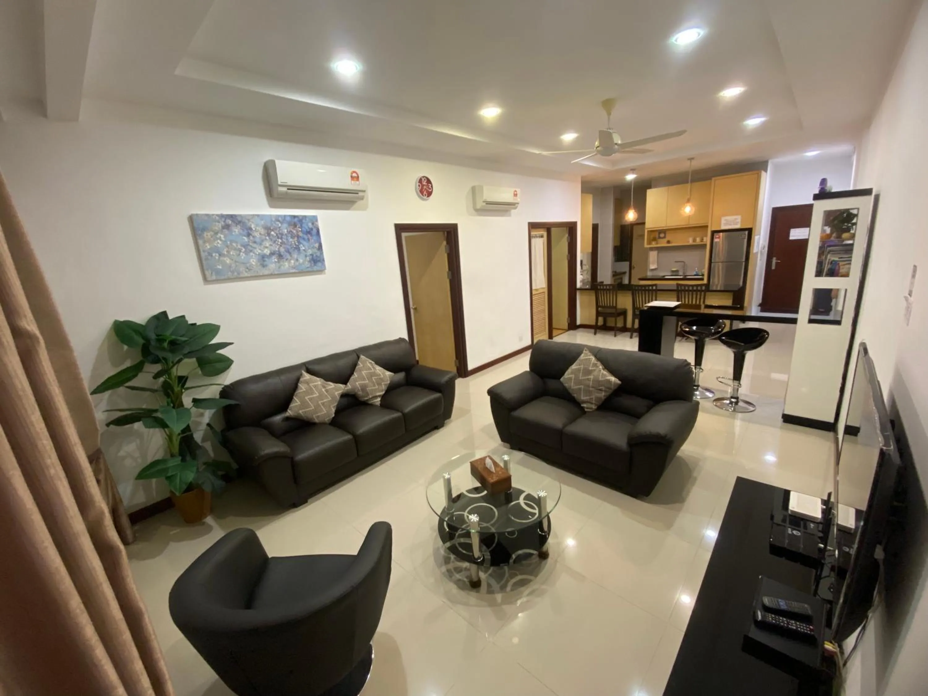 Imperial Suites Apartments