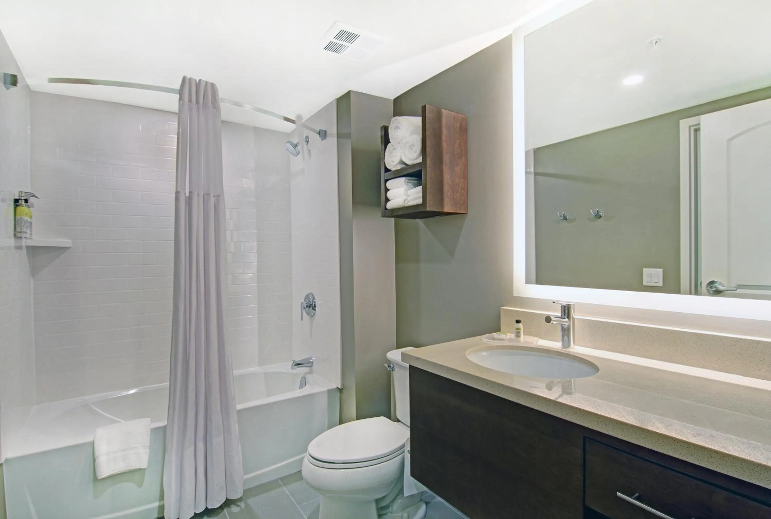 Bathroom in Staybridge Suites Toronto - Vaughan South by IHG