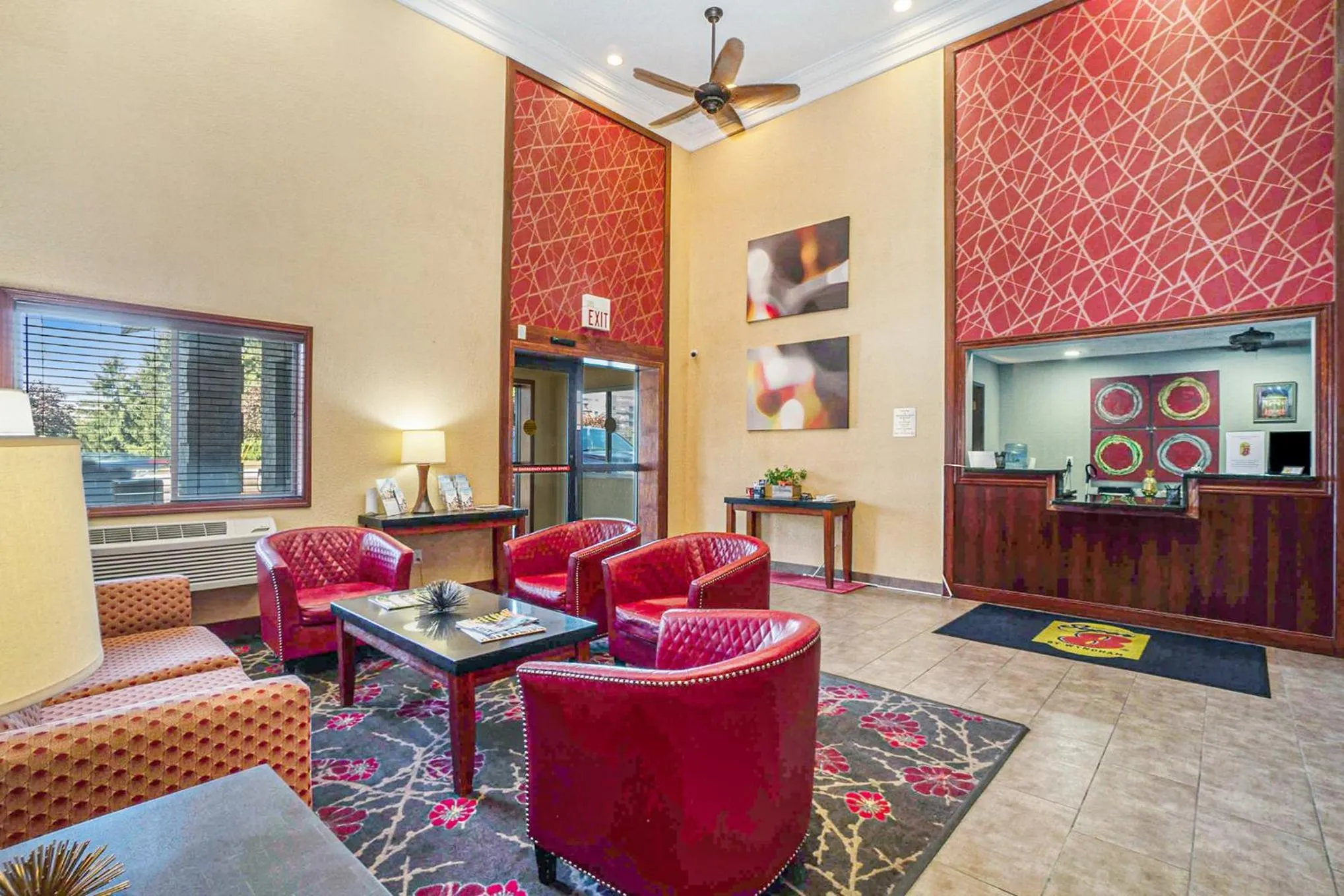 Lobby or reception in Super 8 by Wyndham Mt. Pleasant