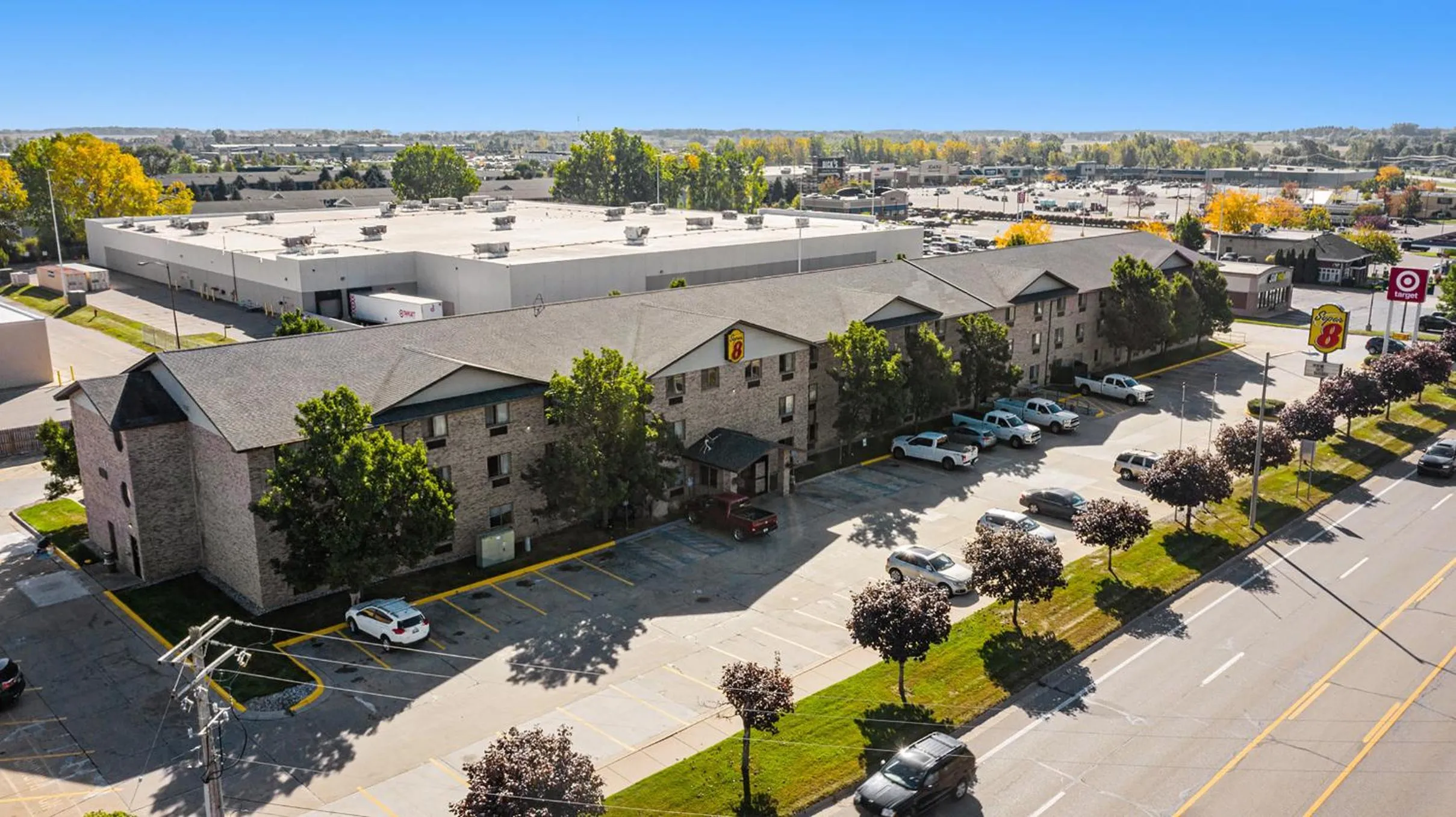 Property building in Super 8 by Wyndham Mt. Pleasant