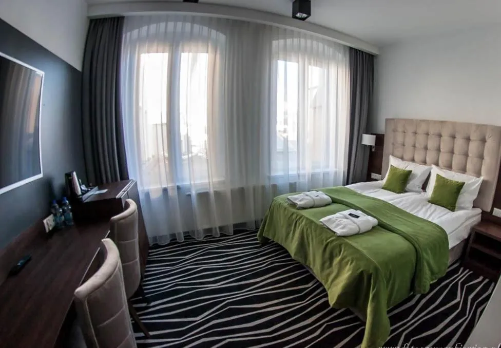 Photo of the whole room, Bed in No1 Bed&Breakfast Restauracja ŚNIADANIE I PARKING W CENIE!