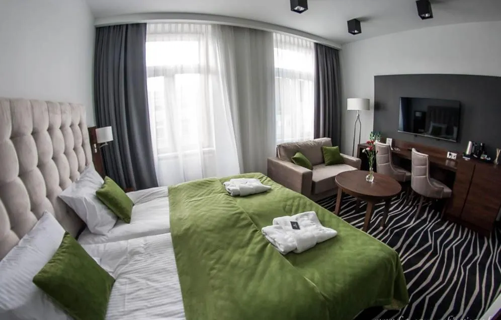 Photo of the whole room, Bed in No1 Bed&Breakfast Restauracja ŚNIADANIE I PARKING W CENIE!
