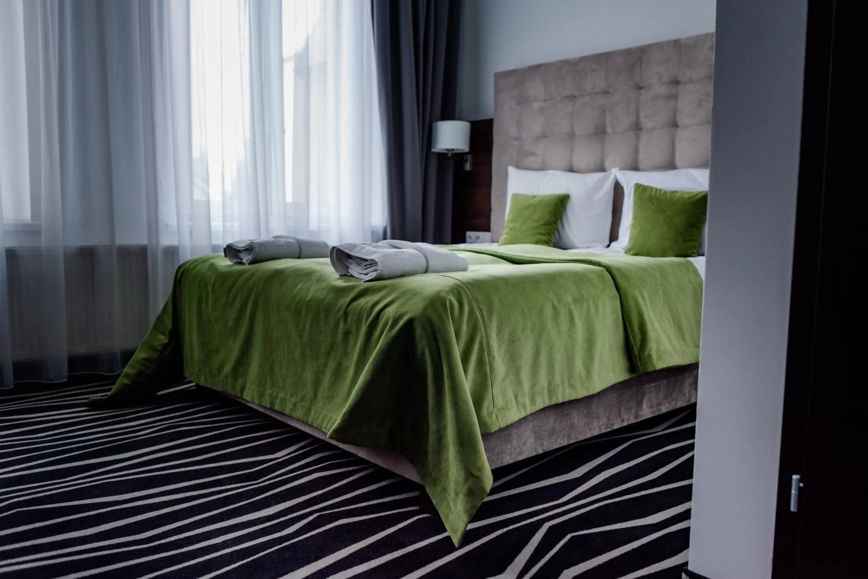 Photo of the whole room, Bed in No1 Bed&Breakfast Restauracja ŚNIADANIE I PARKING W CENIE!