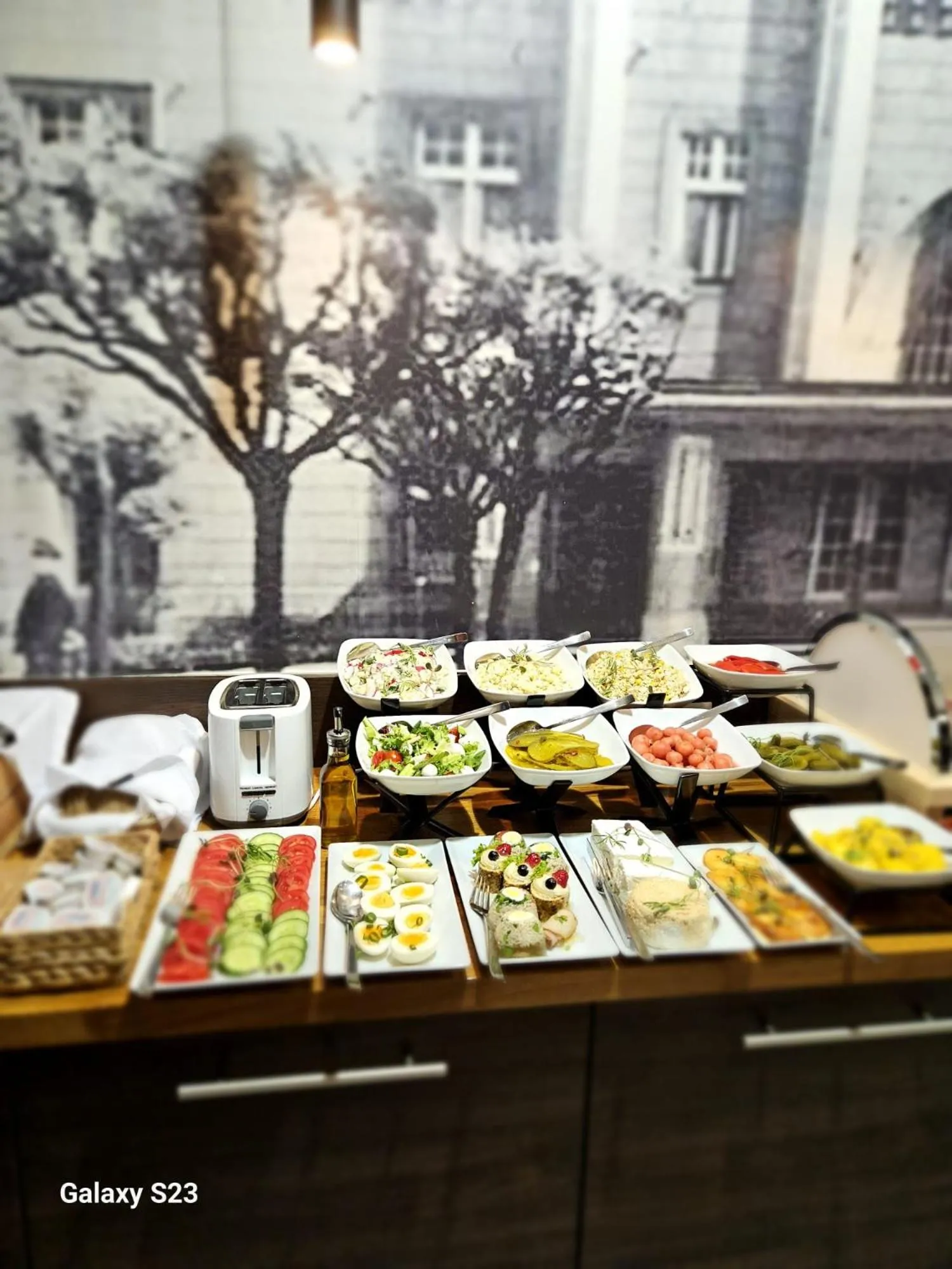 Restaurant/places to eat in No1 Bed&Breakfast Restauracja ŚNIADANIE I PARKING W CENIE!