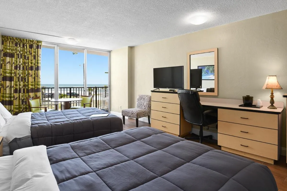 Photo of the whole room, Bed in Cove Motel Oceanfront