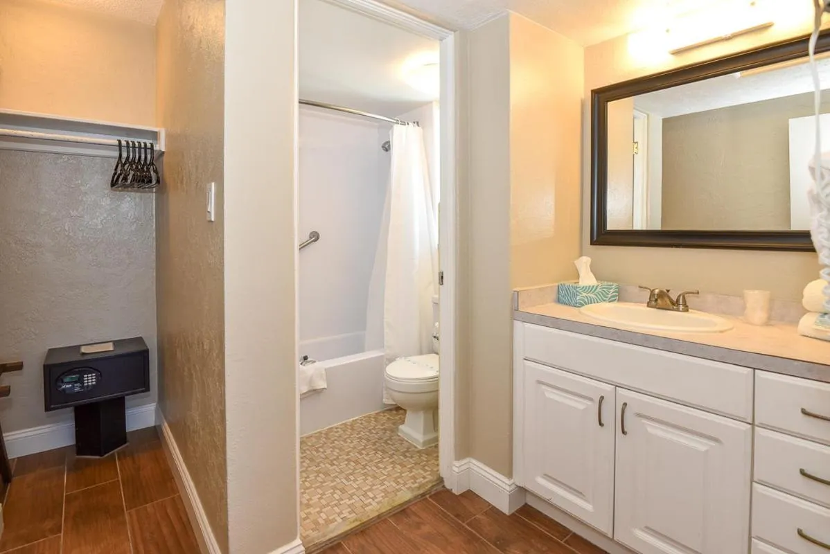 Cove Motel Oceanfront