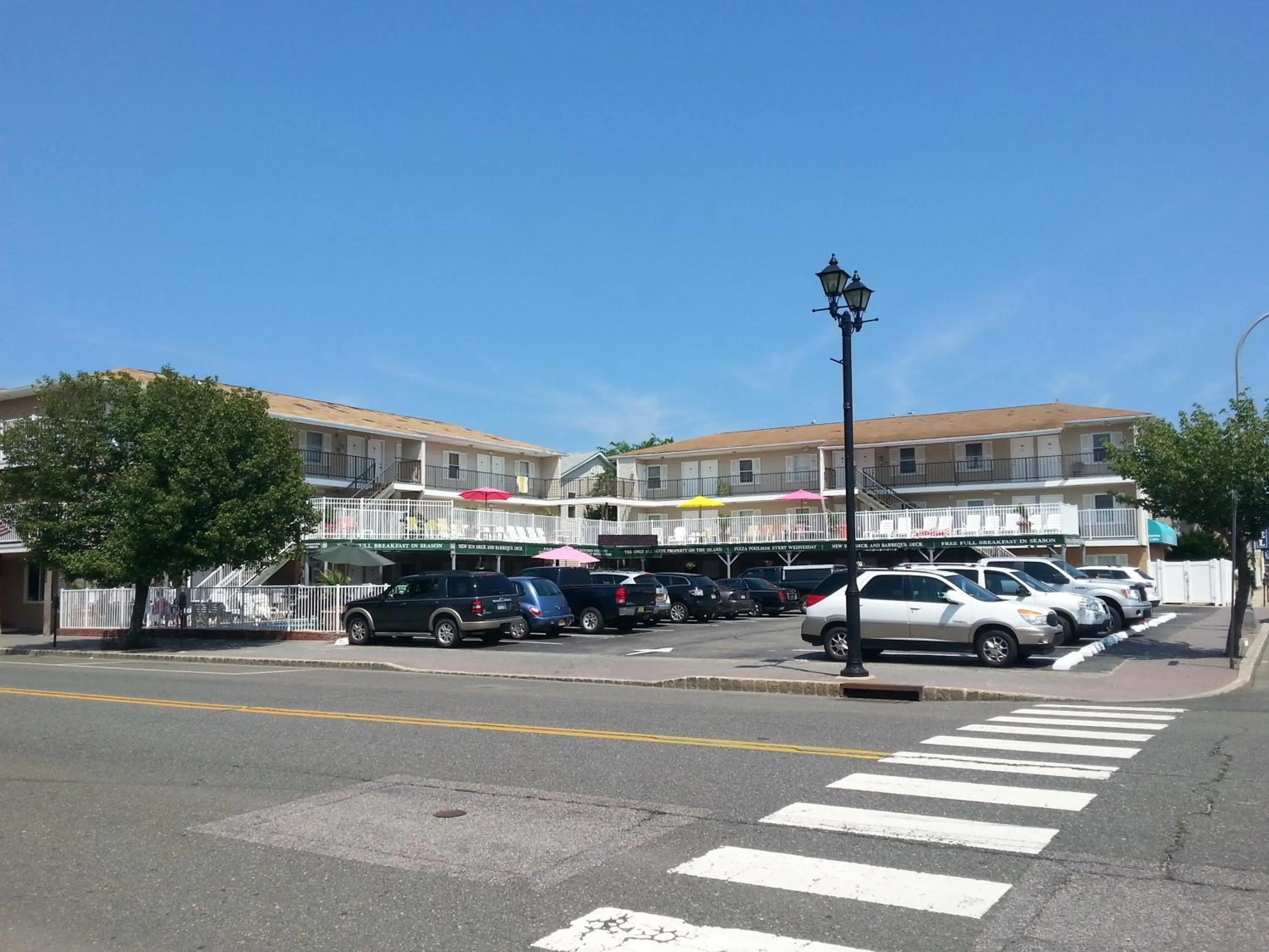 Property building in Sunrise Motel