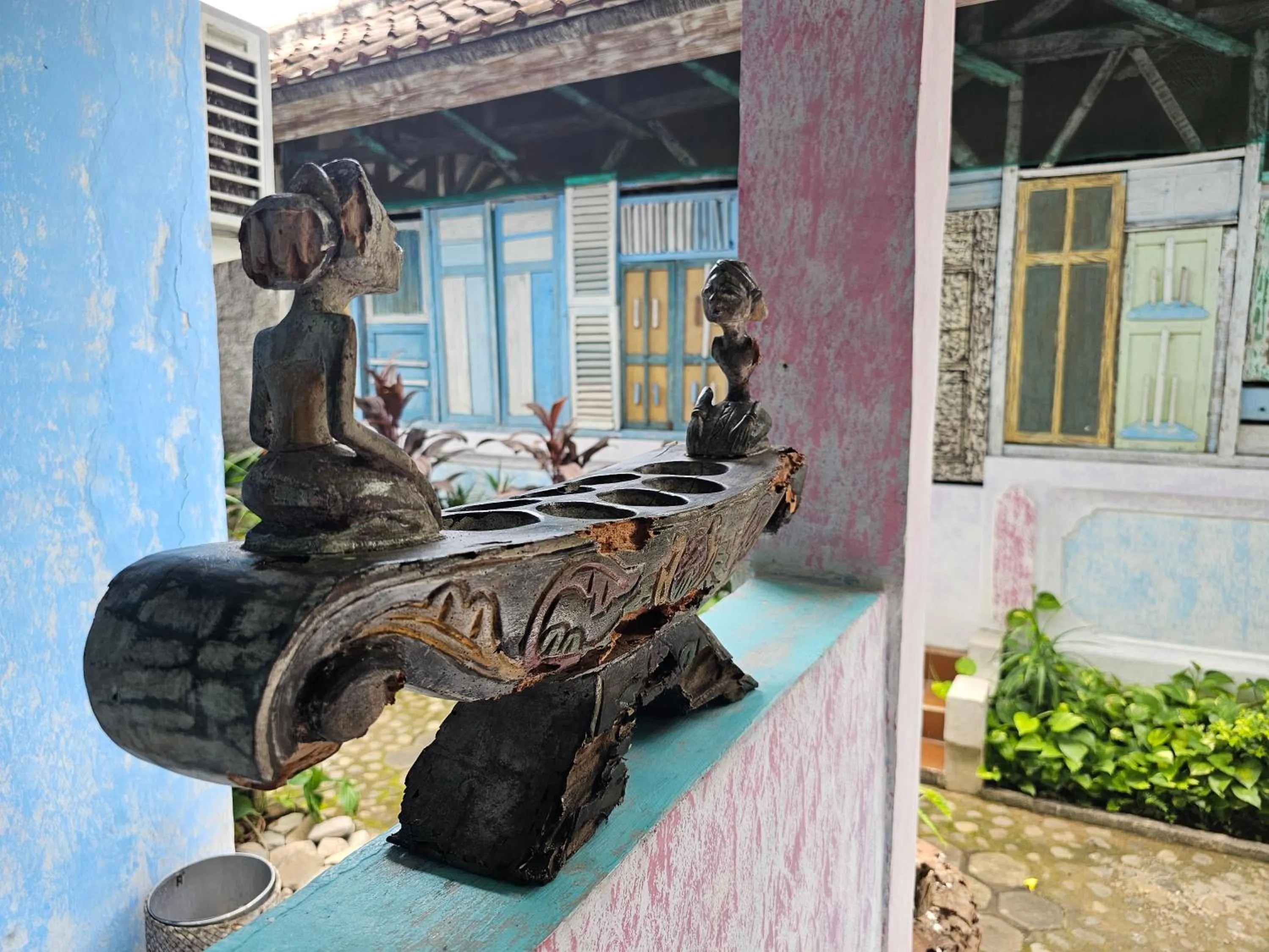 Garden in Lovina Loca