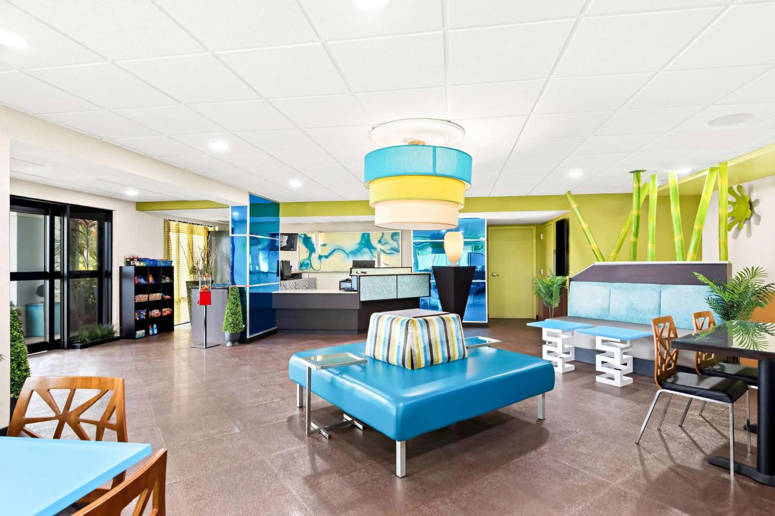 Lobby or reception in Best Western Lake Okeechobee