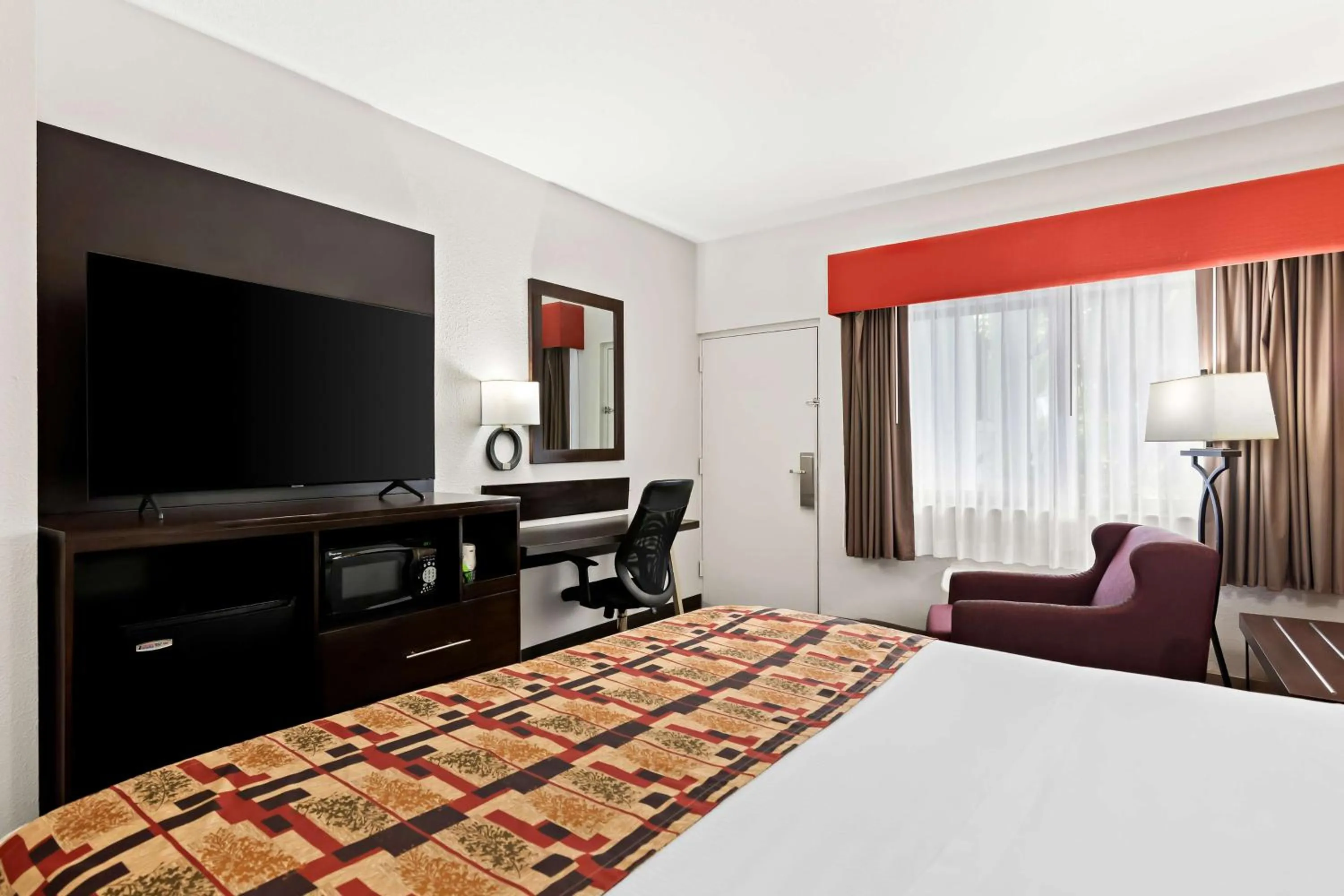 Bedroom, Bed in Best Western Lake Okeechobee