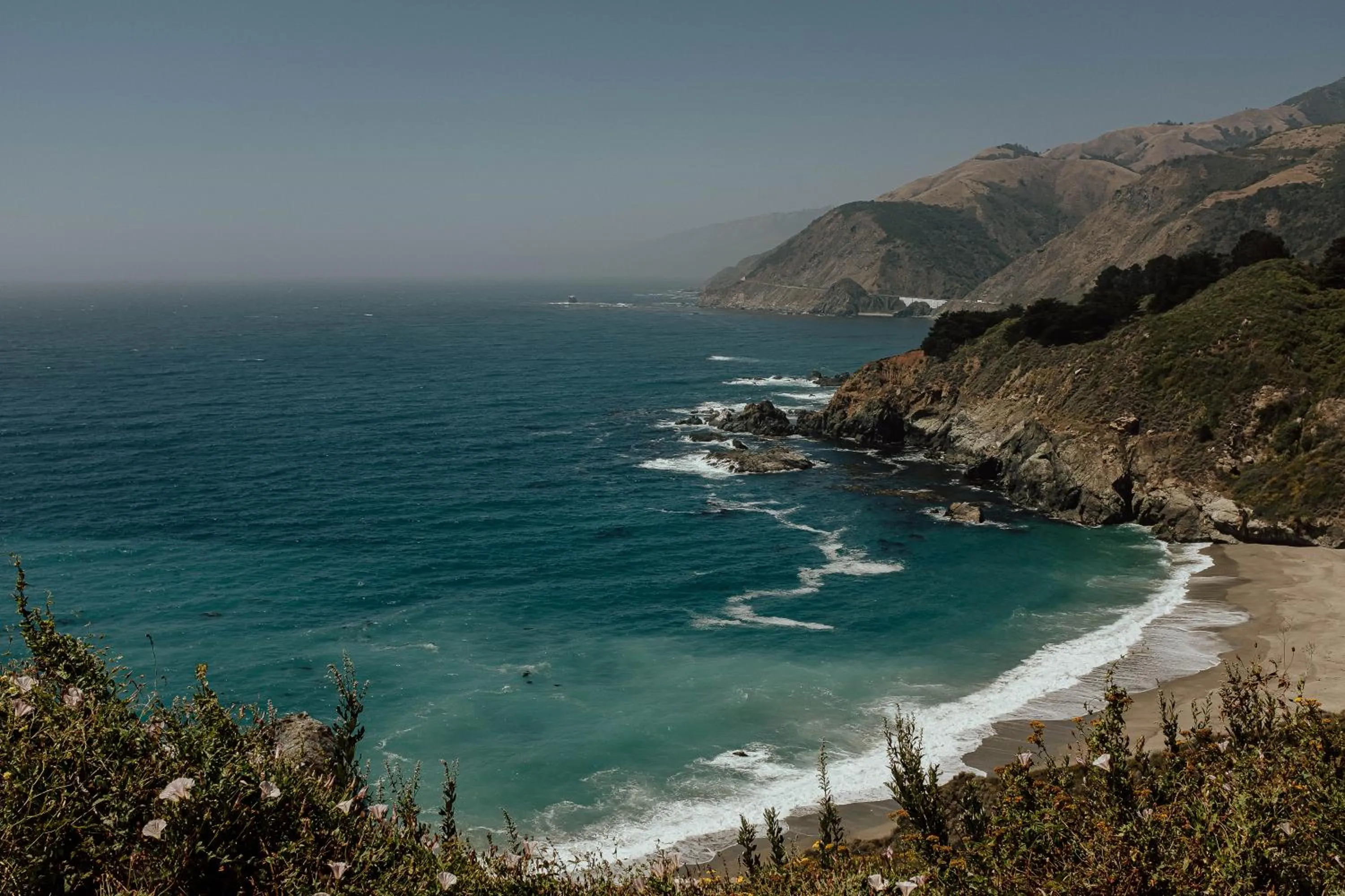 Natural landscape in Fireside Inn on Moonstone Beach