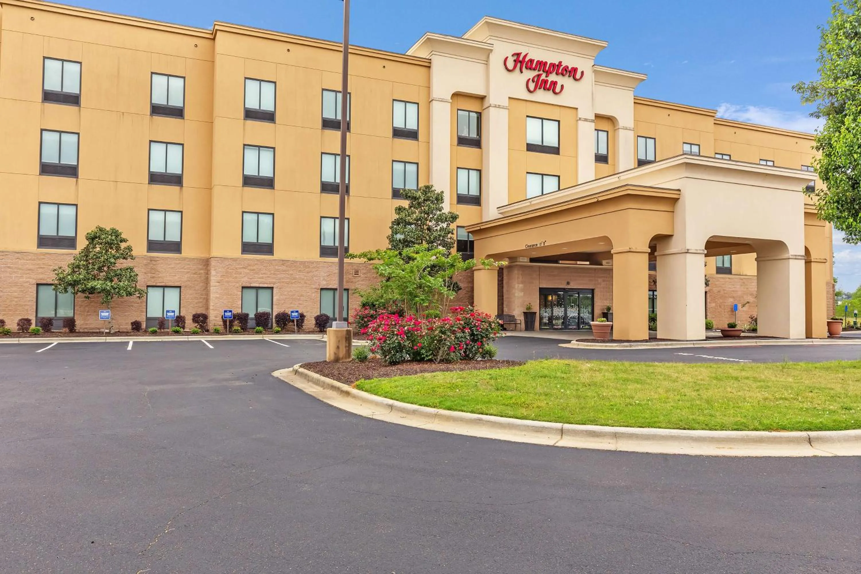 Property building in Hampton Inn - Atmore