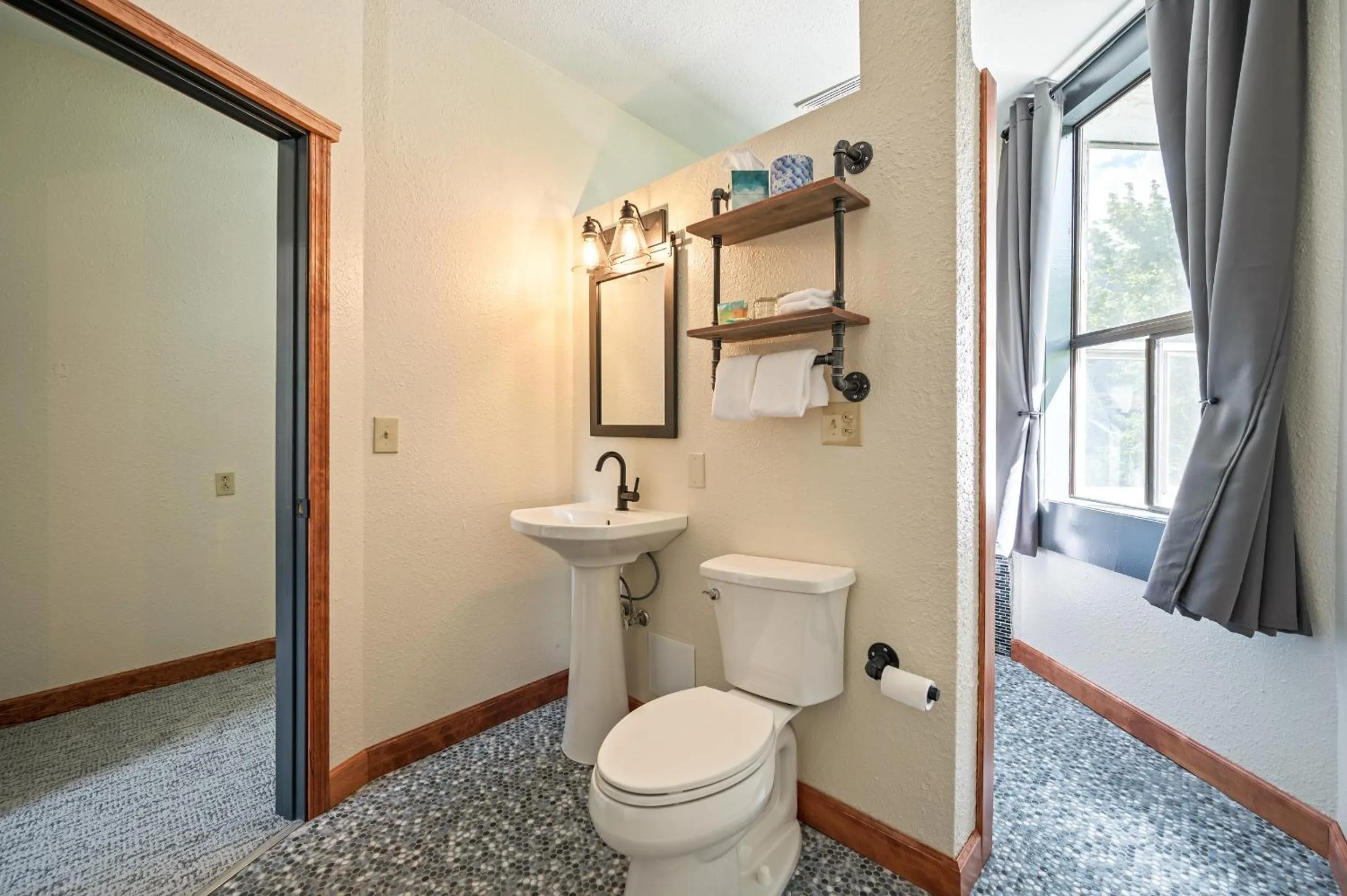 Bathroom in Hotel Leavenworth