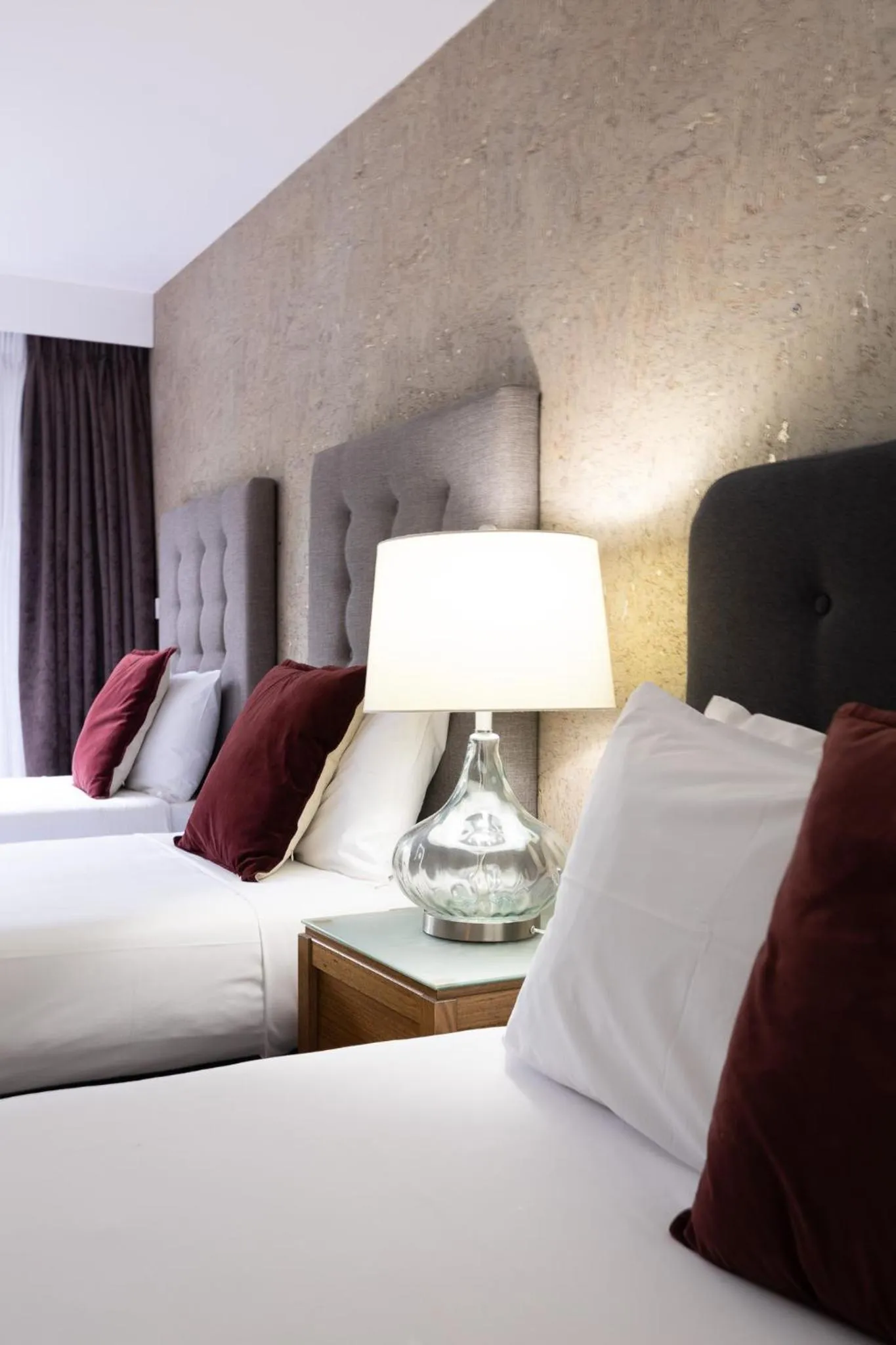 Bed in Mandala Signature Berry