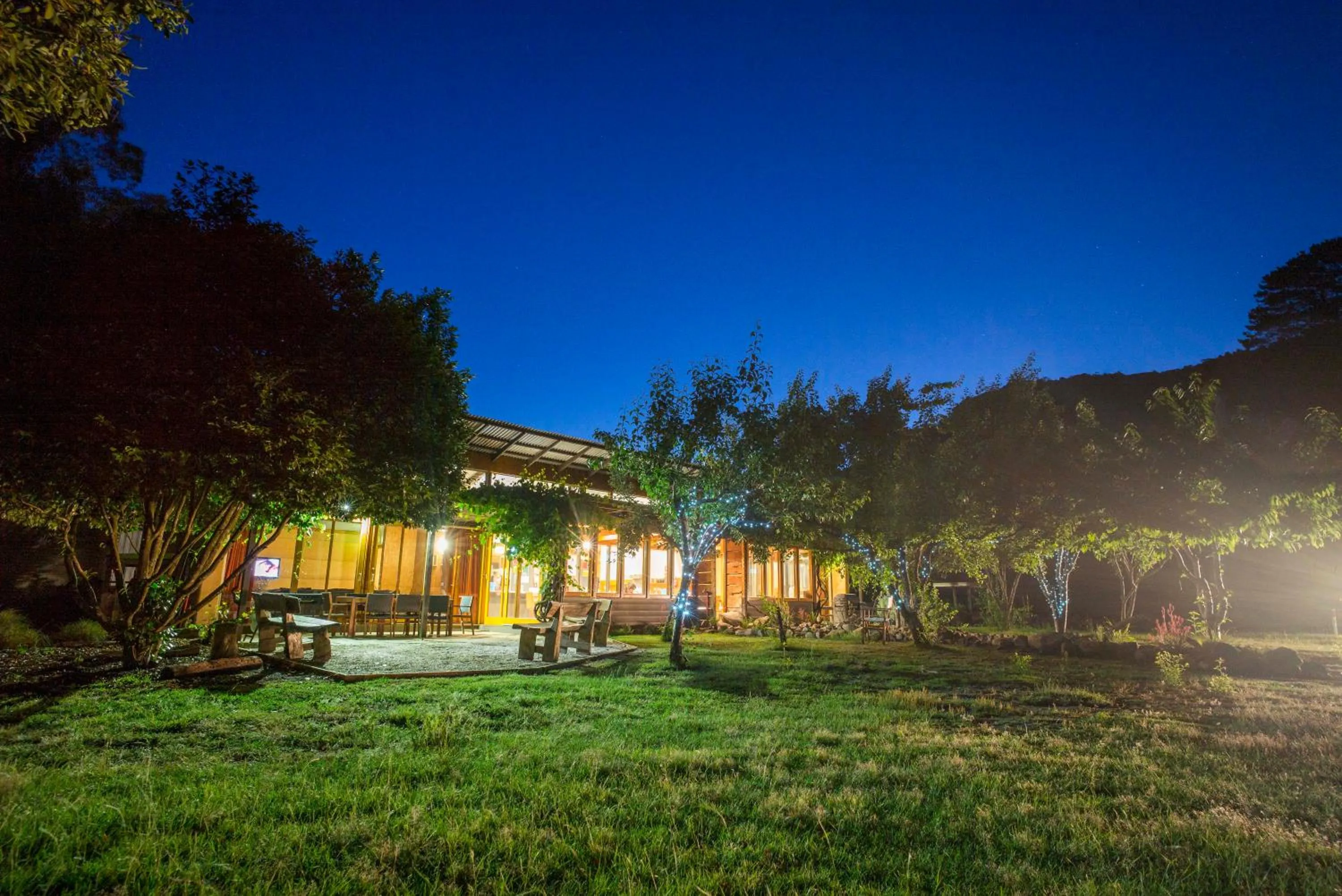 Facade/entrance in YHA Grampians Eco, Halls Gap