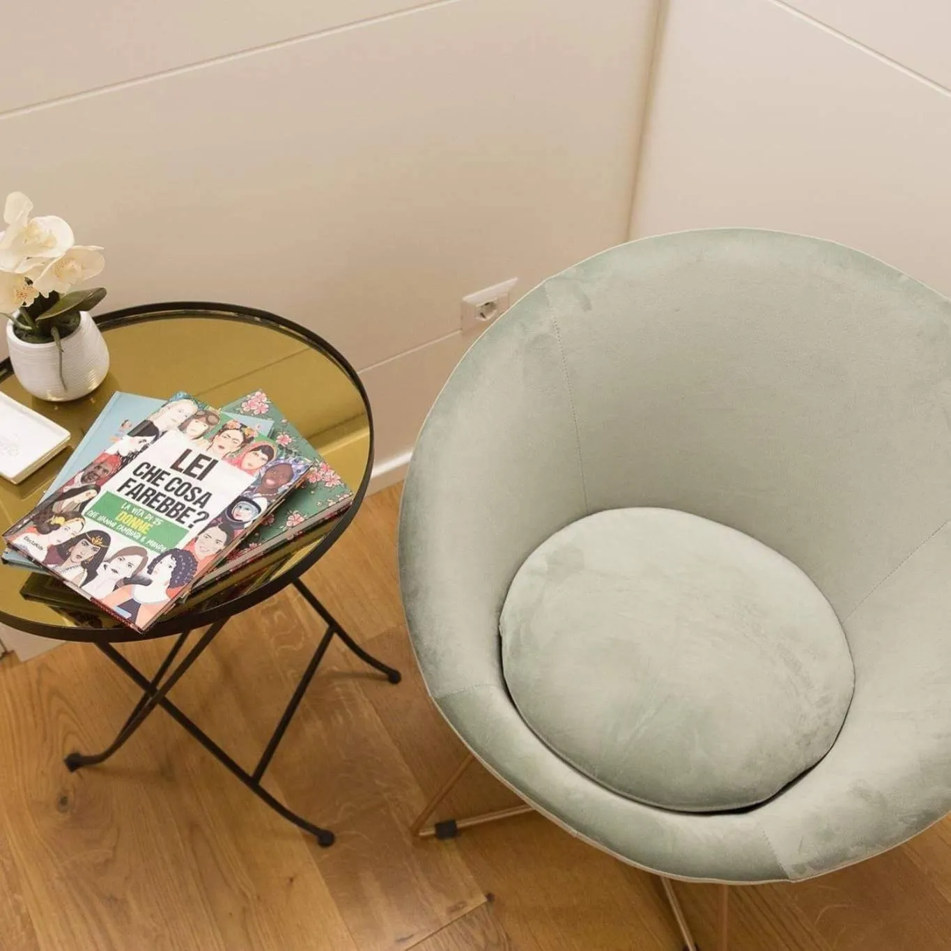 hair dresser in Casa degli Orefici